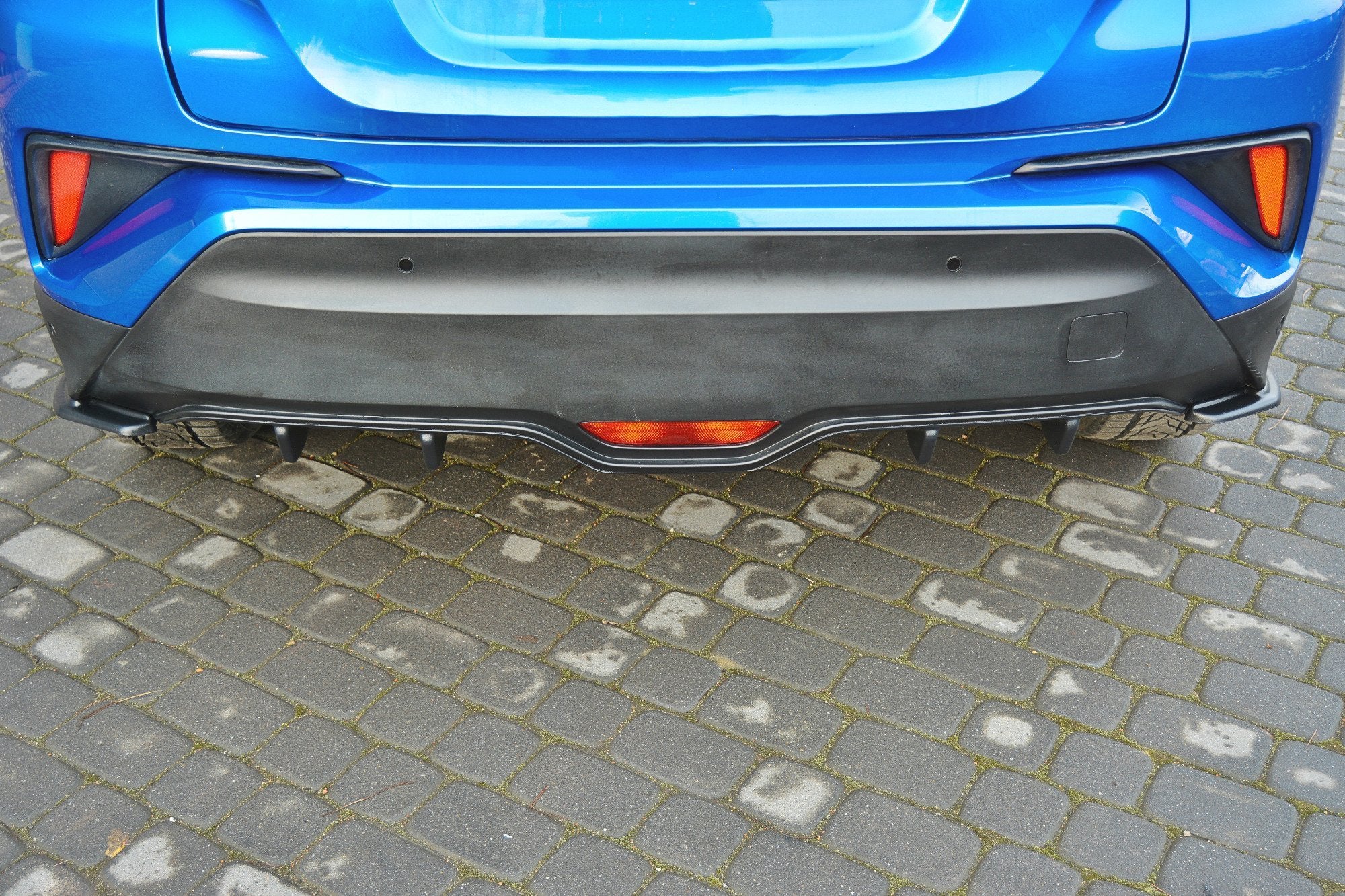 REAR VALANCE TOYOTA C-HR - Image 3