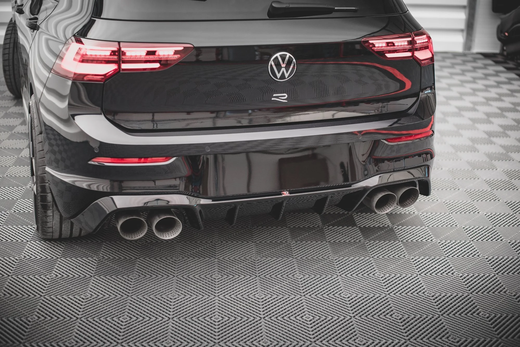 REAR VALANCE V.1 VOLKSWAGEN GOLF R MK8 - Image 7