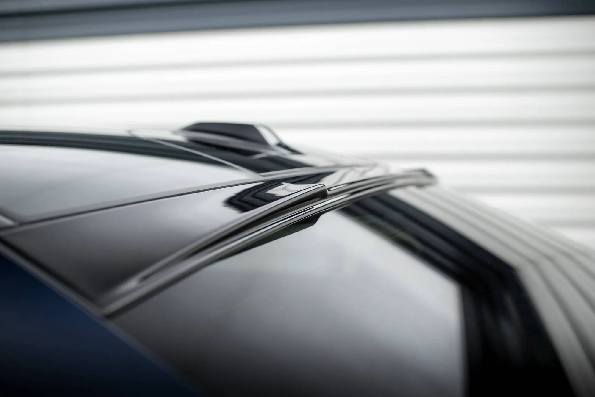 REAR WINDOW EXTENSION BMW 5 M-PACK G60 - Image 6
