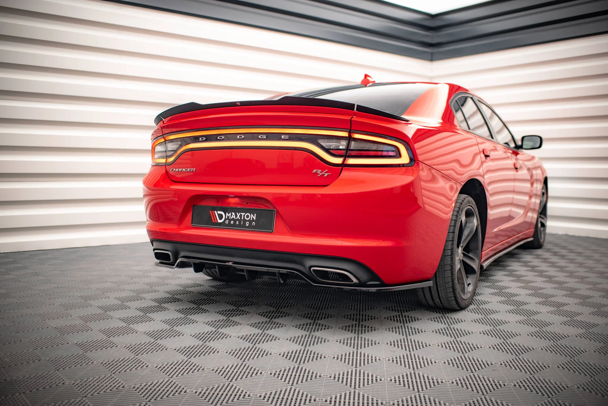 SET OF SPOILER CAPS DODGE CHARGER RT MK7 FACELIFT - Image 3