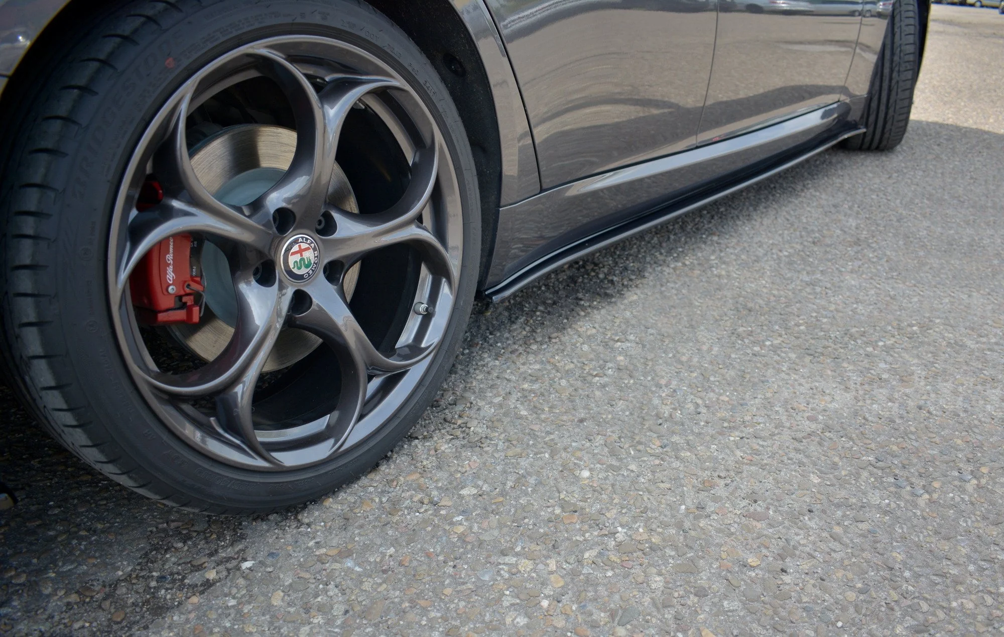 SIDE SKIRTS DIFFUSERS ALFA ROMEO GIULIA VELOCE - Image 3