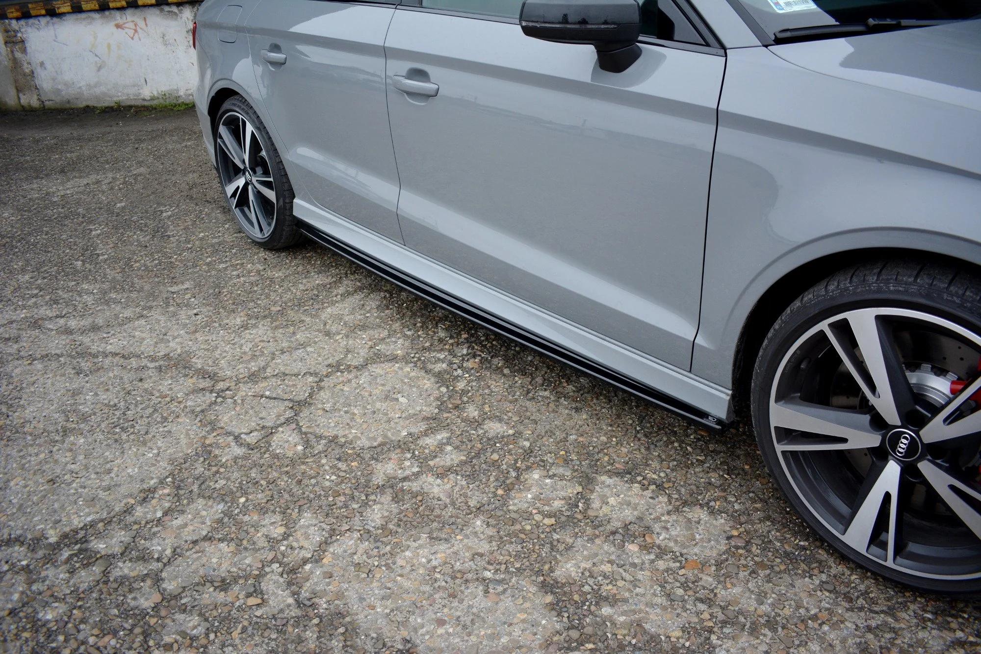 SIDE SKIRTS DIFFUSERS AUDI RS3 8V FL SEDAN - Image 2