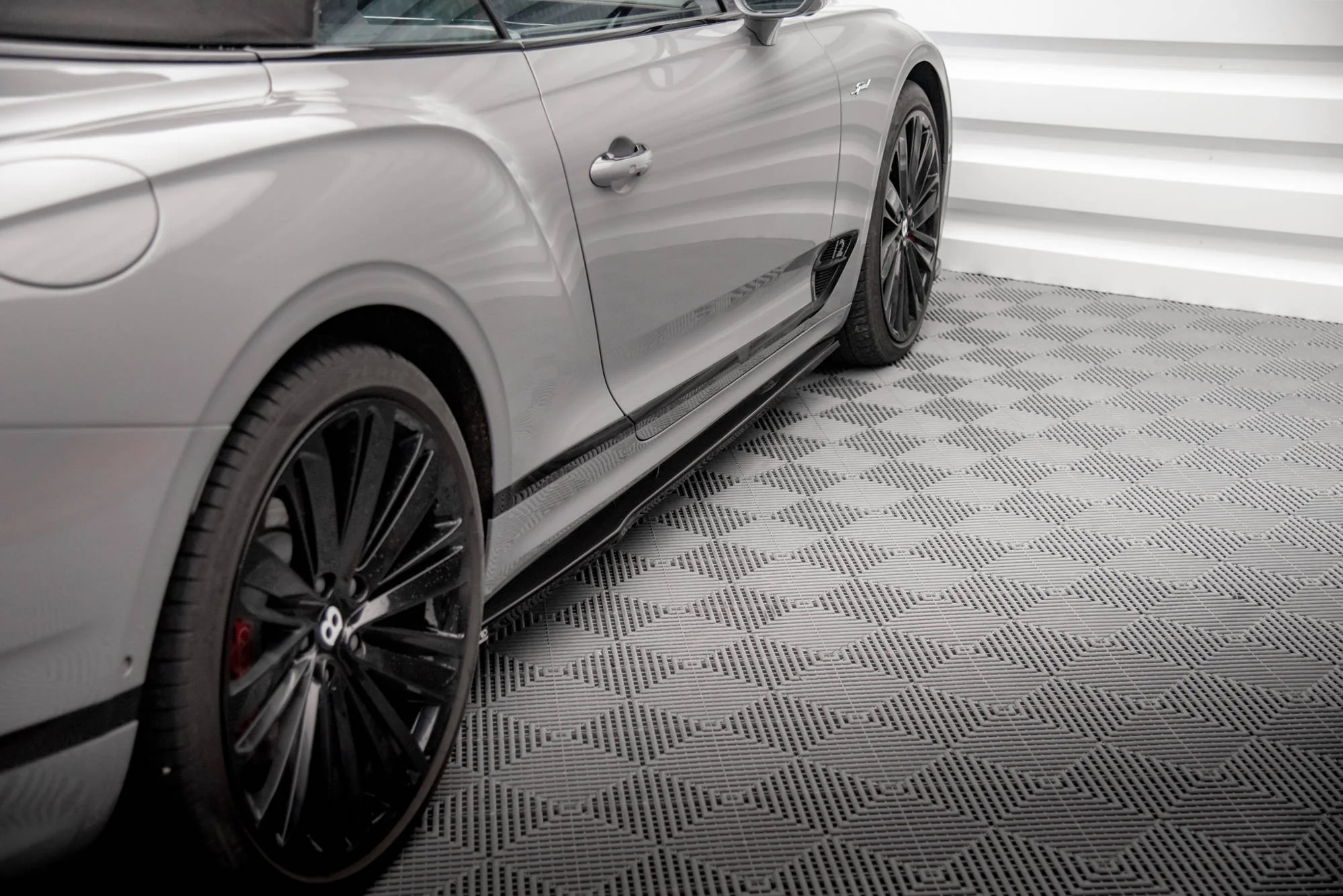 Side Skirts Diffusers Bentley Continental GT Mk3 - Image 2
