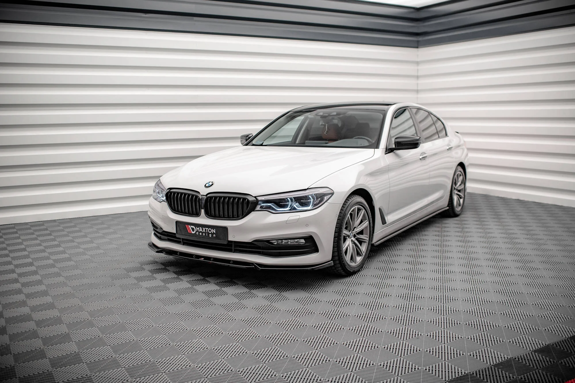SIDE SKIRTS DIFFUSERS BMW 5 G30 - Image 4