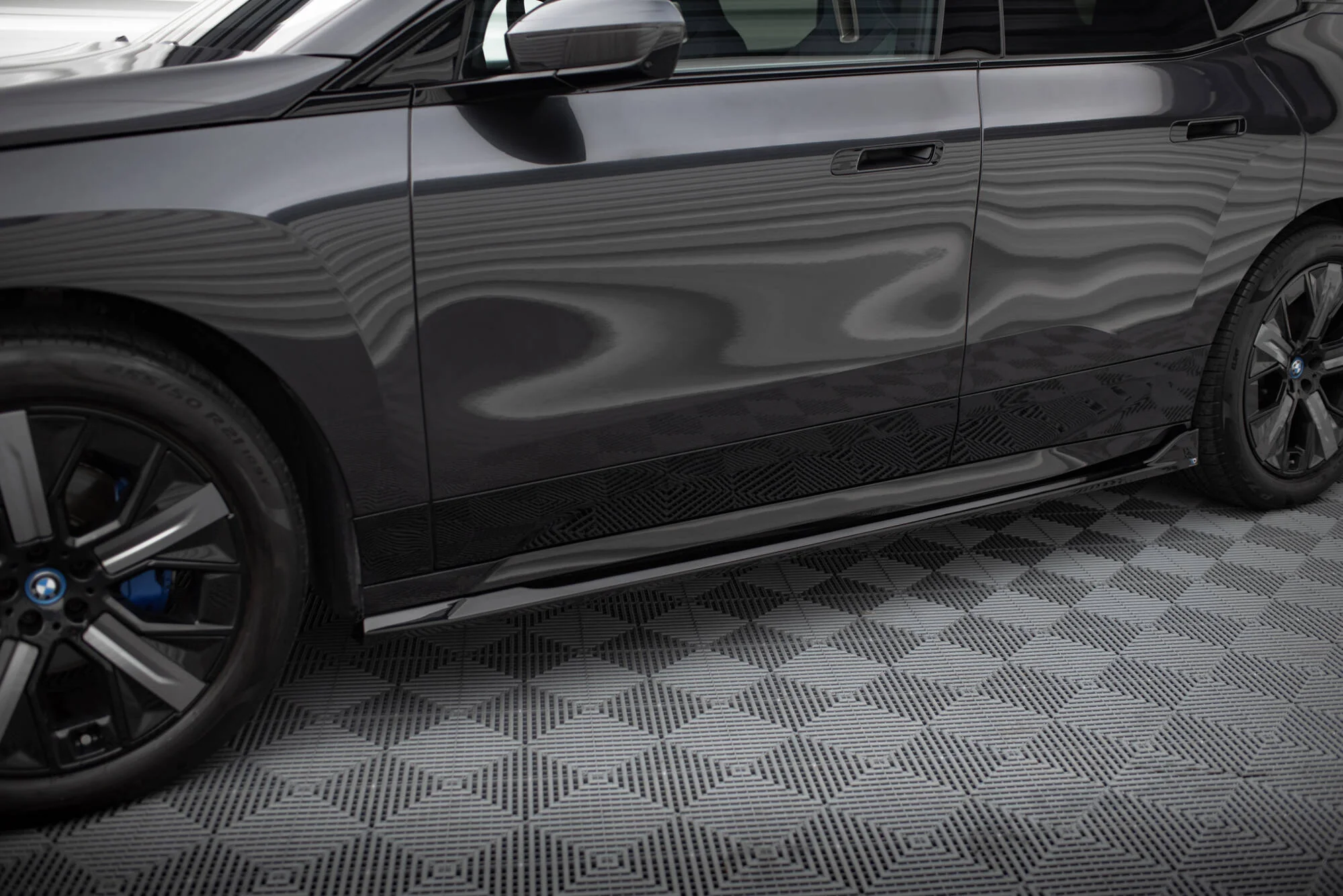 SIDE SKIRTS DIFFUSERS BMW IX Sport / M60 - Image 3