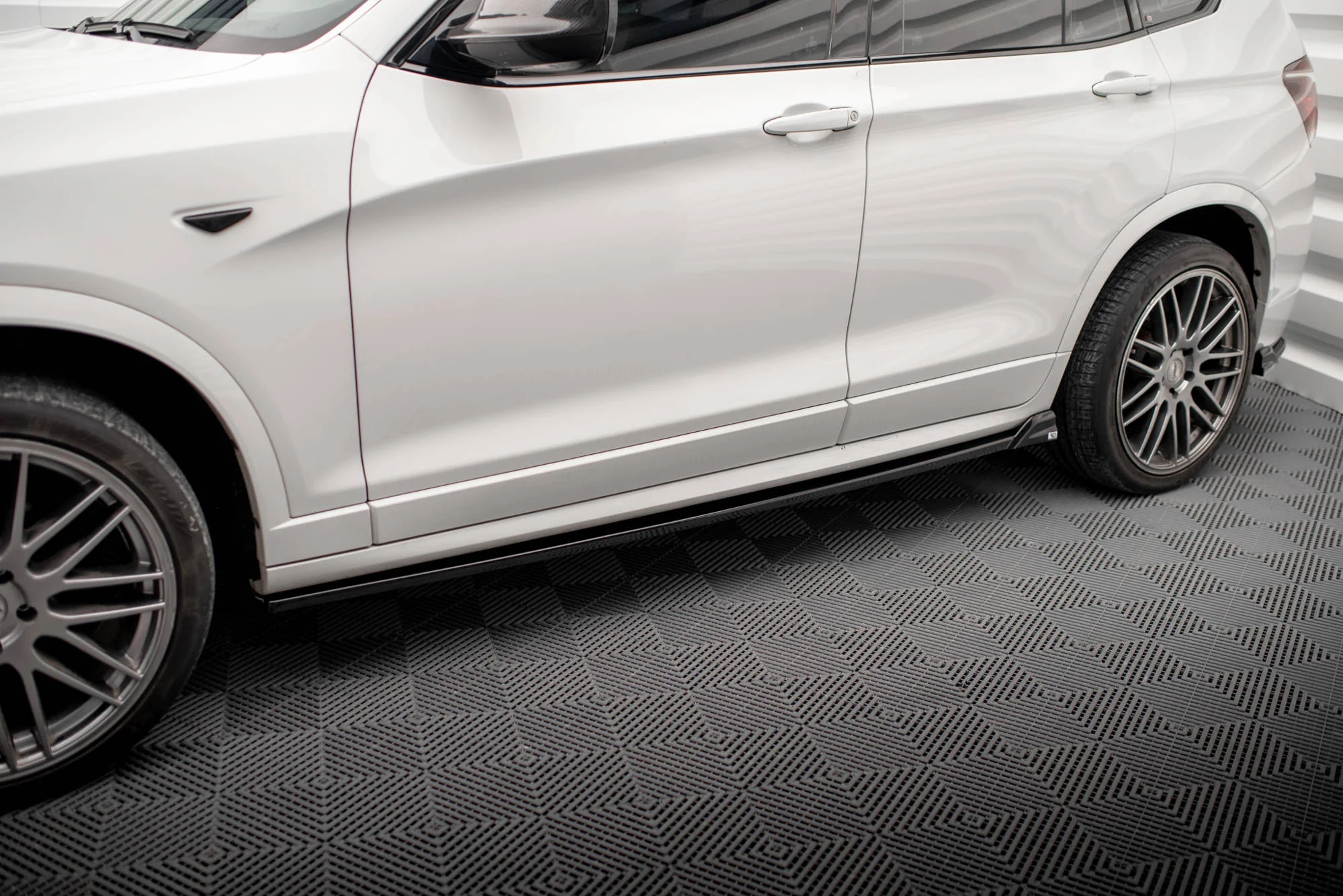 Side Skirts Diffusers BMW X3 M-Pack F25 - Image 4
