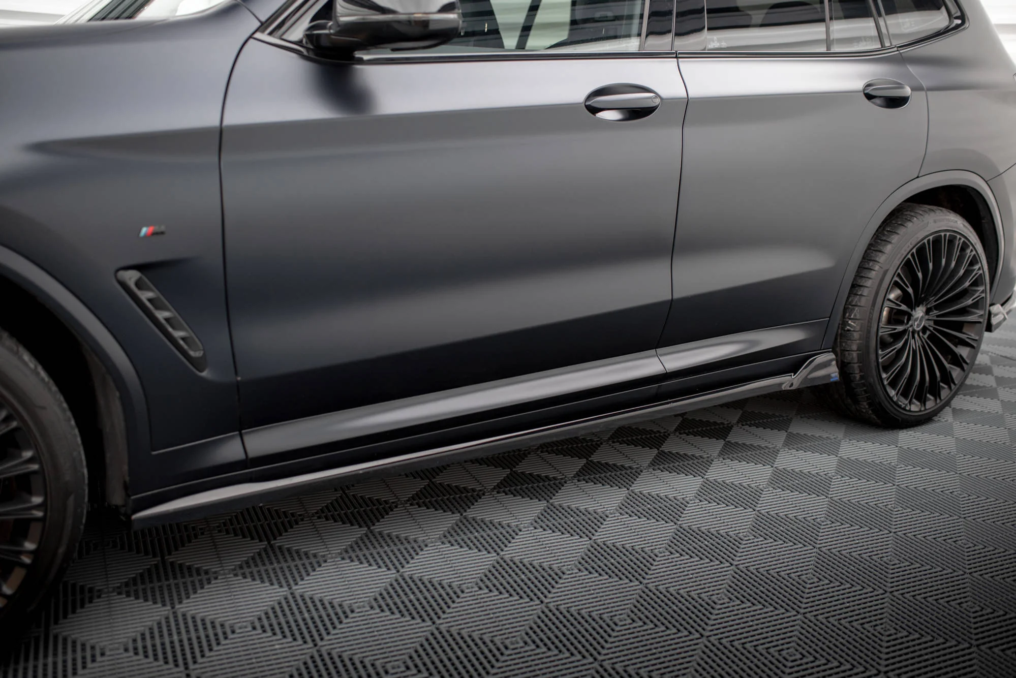 SIDE SKIRTS DIFFUSERS BMW X3 M-PACK G01 FACELIFT - Image 2