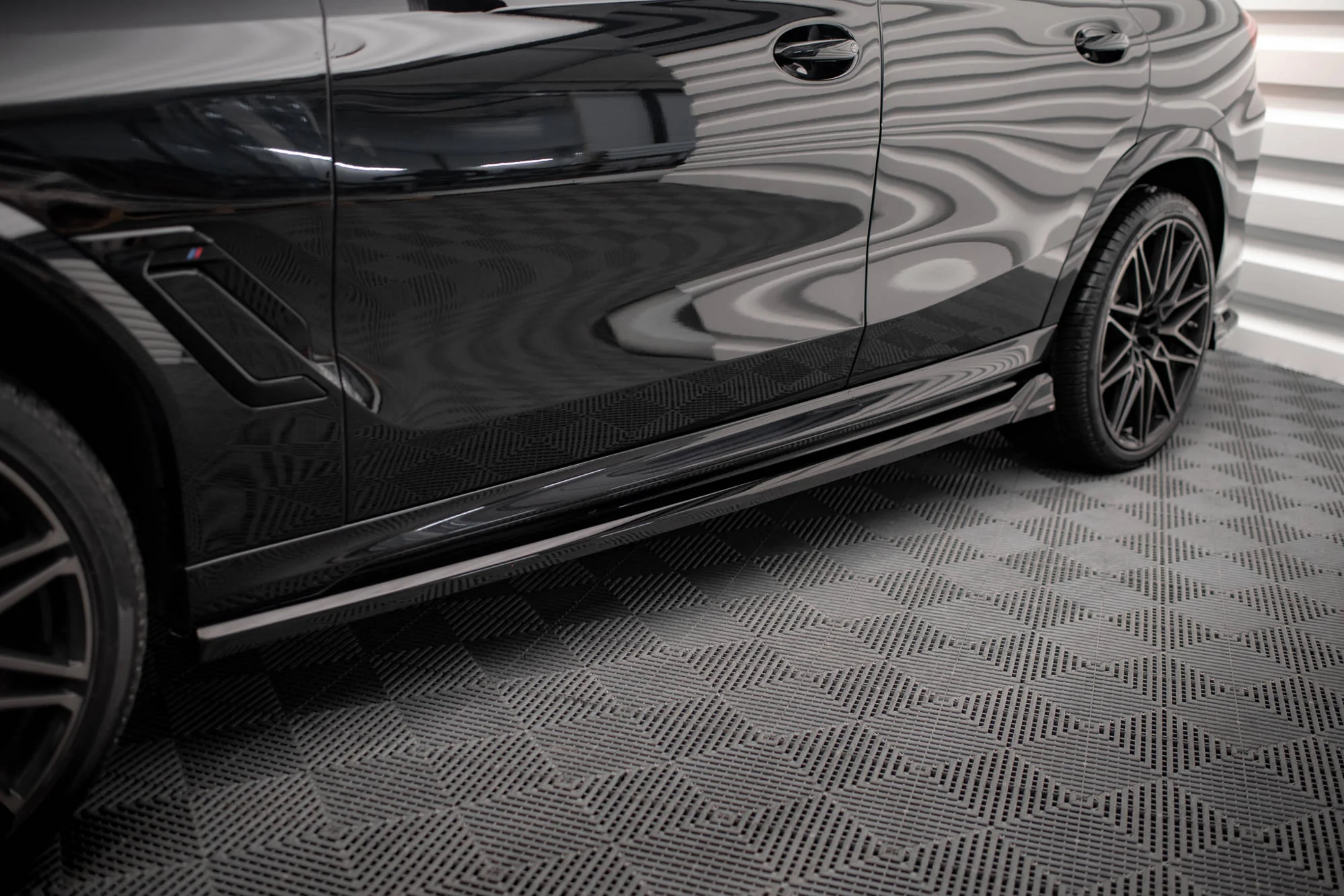 SIDE SKIRTS DIFFUSERS BMW X6 M F96 / F96 Facelift - Image 3