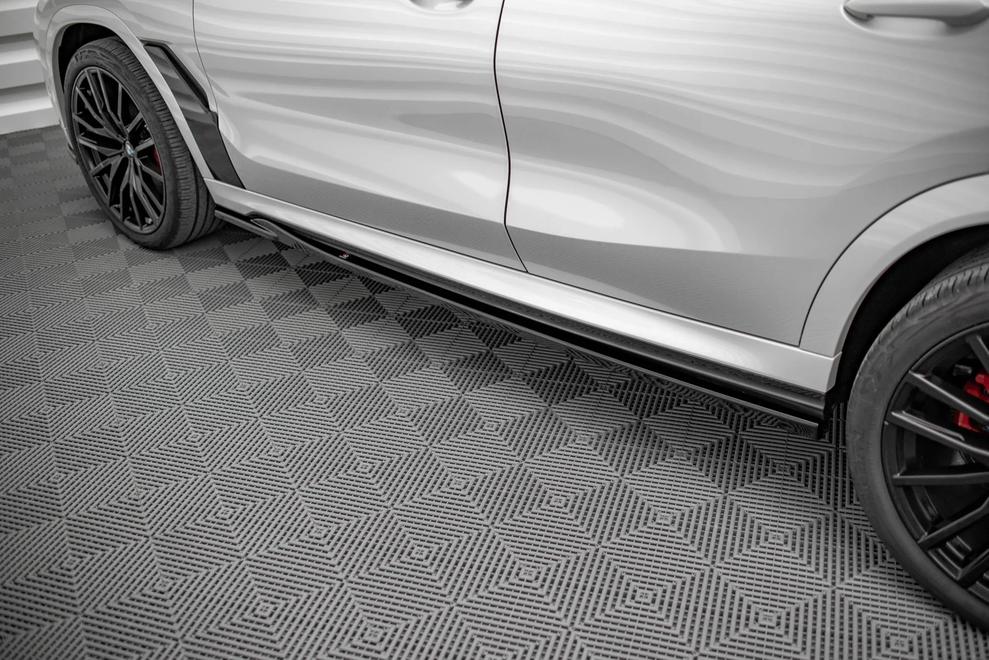 SIDE SKIRTS DIFFUSERS BMW X6 M-PACK G06 - Image 3