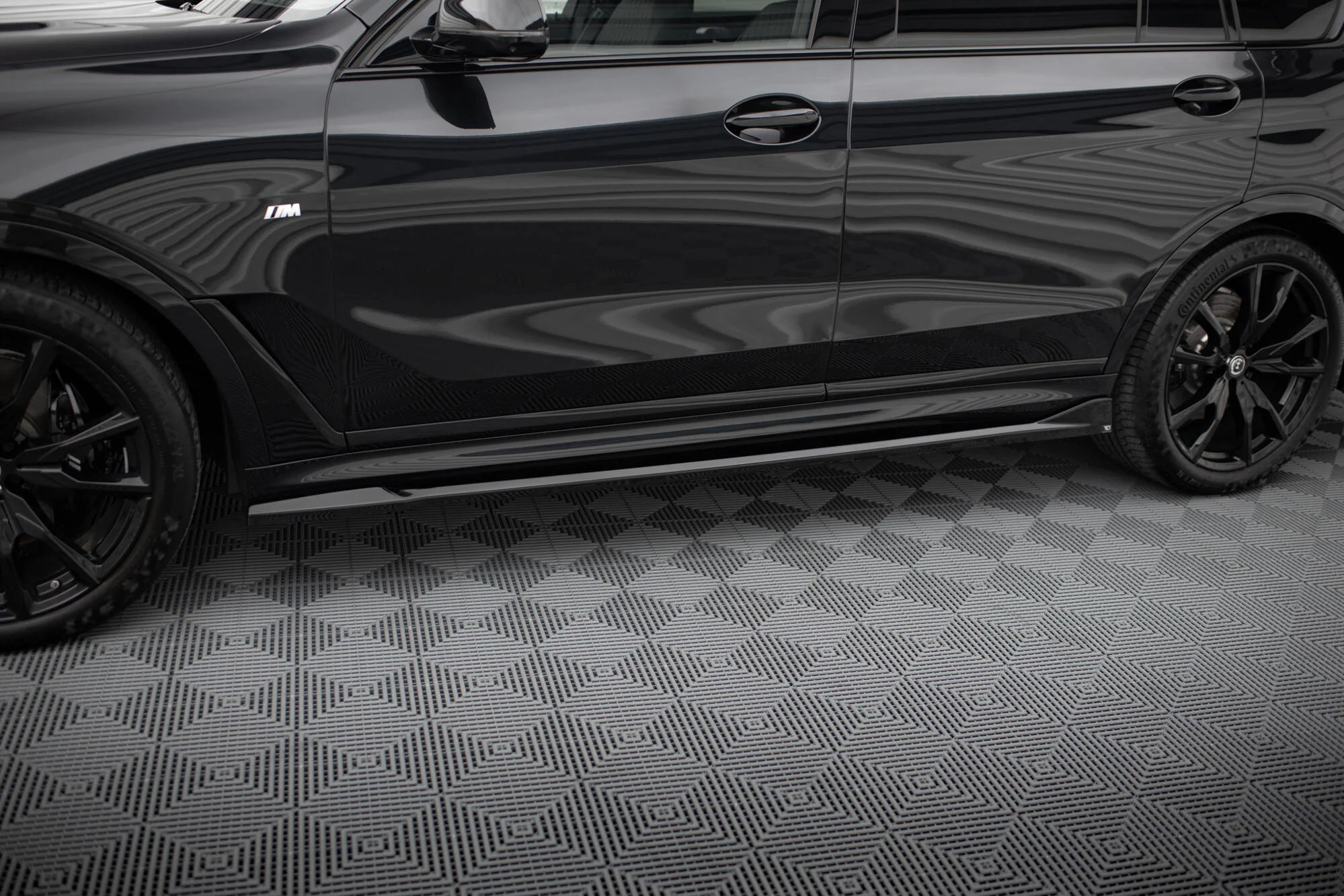 SIDE SKIRTS DIFFUSERS BMW X7 M-PACK G07 FACELIFT - Image 2