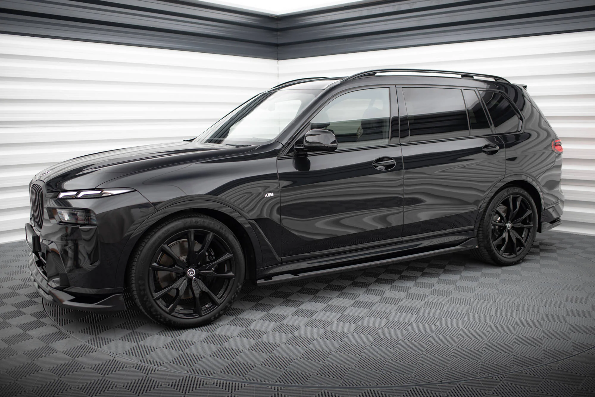 SIDE SKIRTS DIFFUSERS BMW X7 M-PACK G07 FACELIFT - Image 3