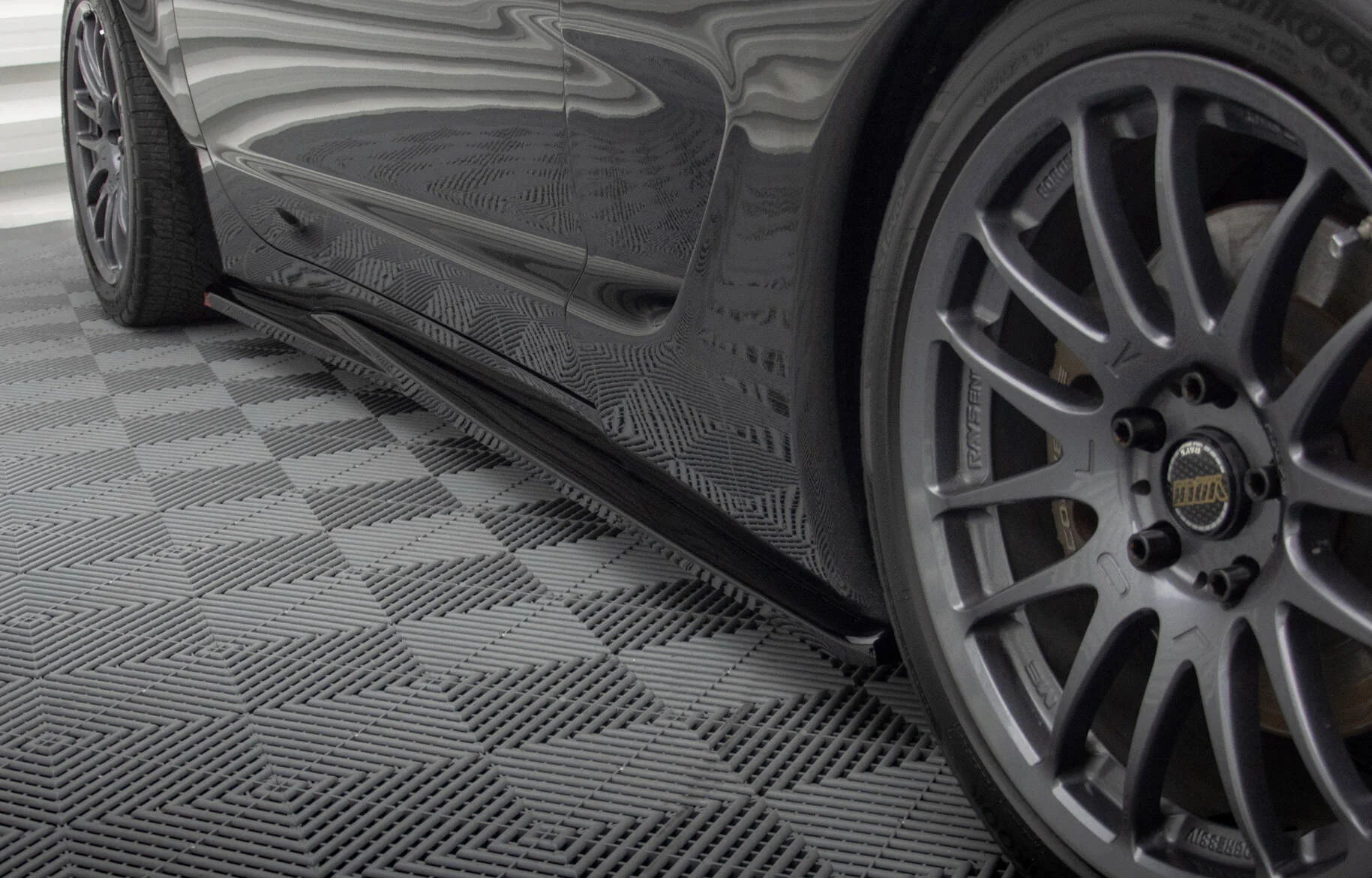 SIDE SKIRTS DIFFUSERS CHEVROLET CORVETTE C5 - Image 3