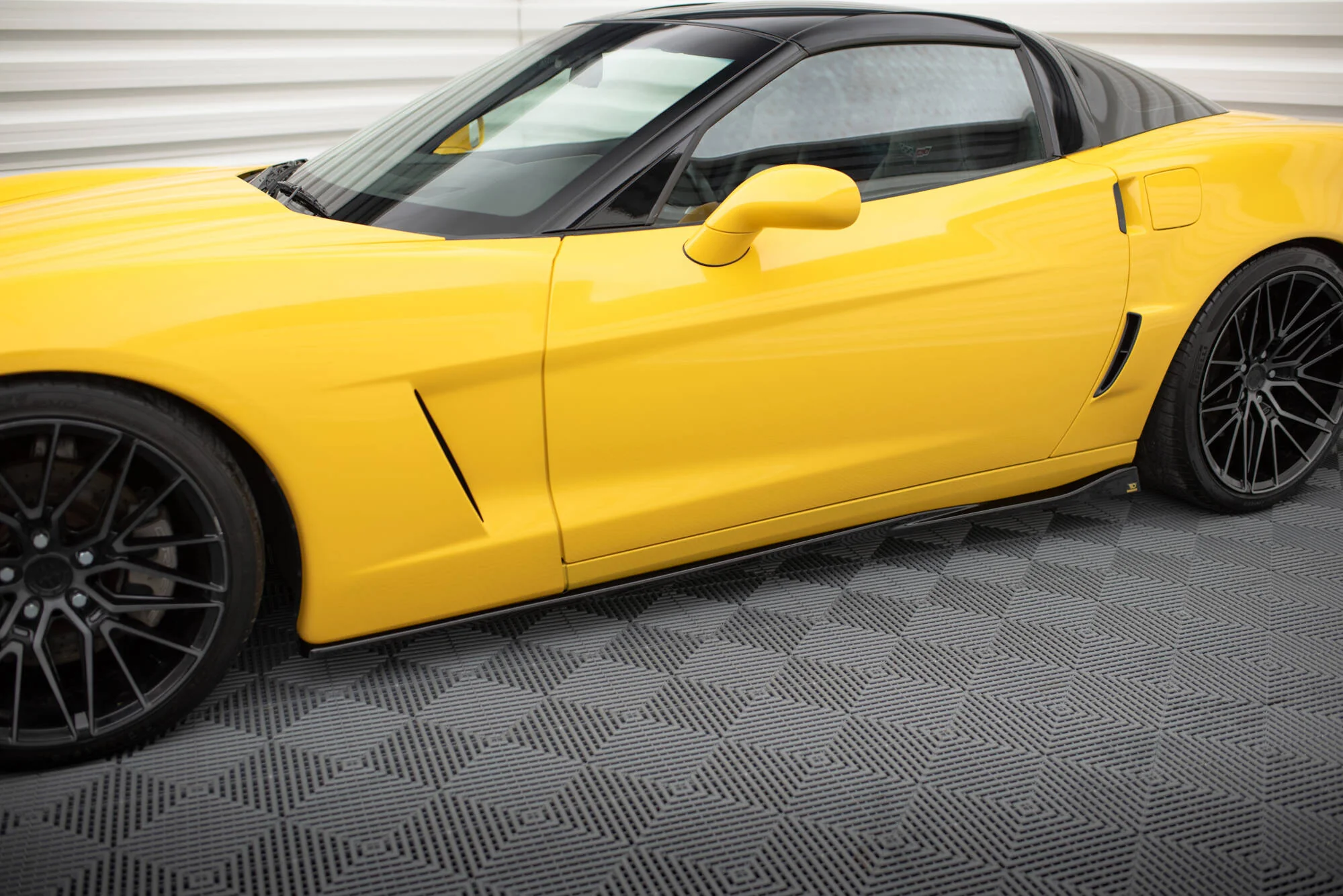 SIDE SKIRTS DIFFUSERS CHEVROLET CORVETTE C6 - Image 3