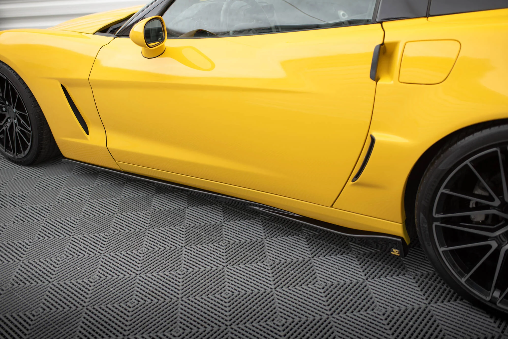 SIDE SKIRTS DIFFUSERS CHEVROLET CORVETTE C6 - Image 4