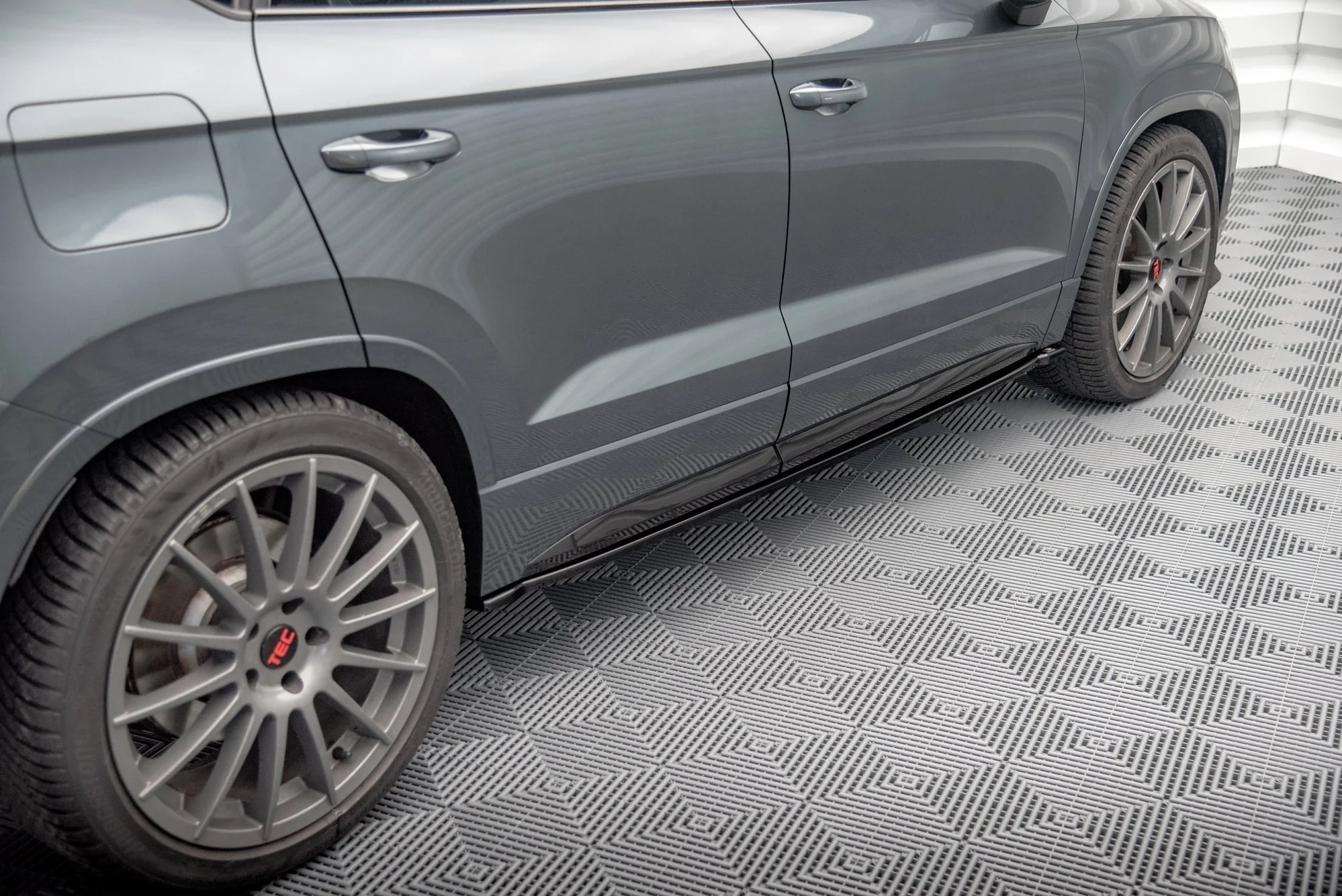 SIDE SKIRTS DIFFUSERS CUPRA ATECA - Image 6