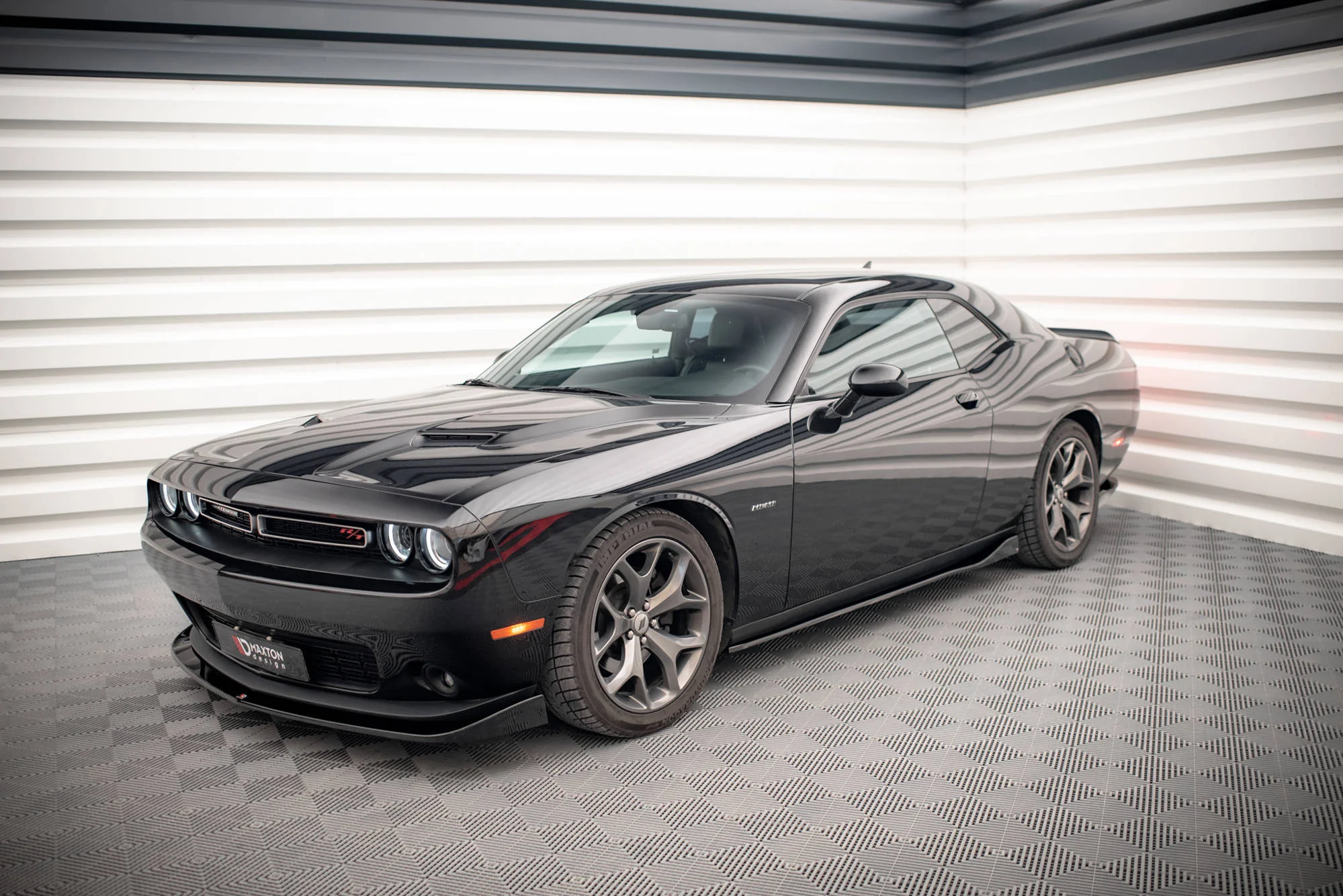 SIDE SKIRTS DIFFUSERS DODGE CHALLENGER RT MK3 FACELIFT - Image 4