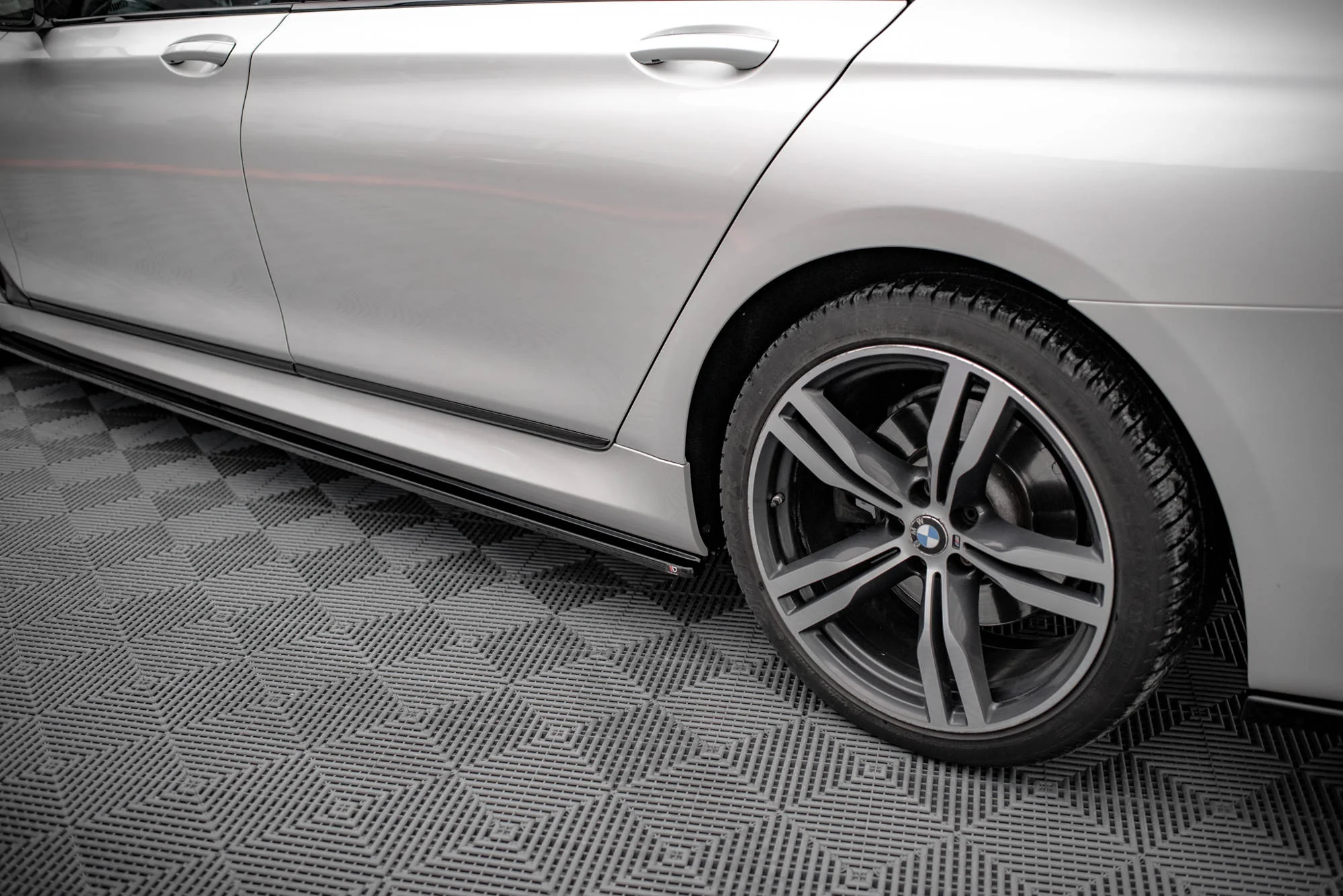 SIDE SKIRTS DIFFUSERS FOR BMW 7 LONG M-PACK G12 - Image 2
