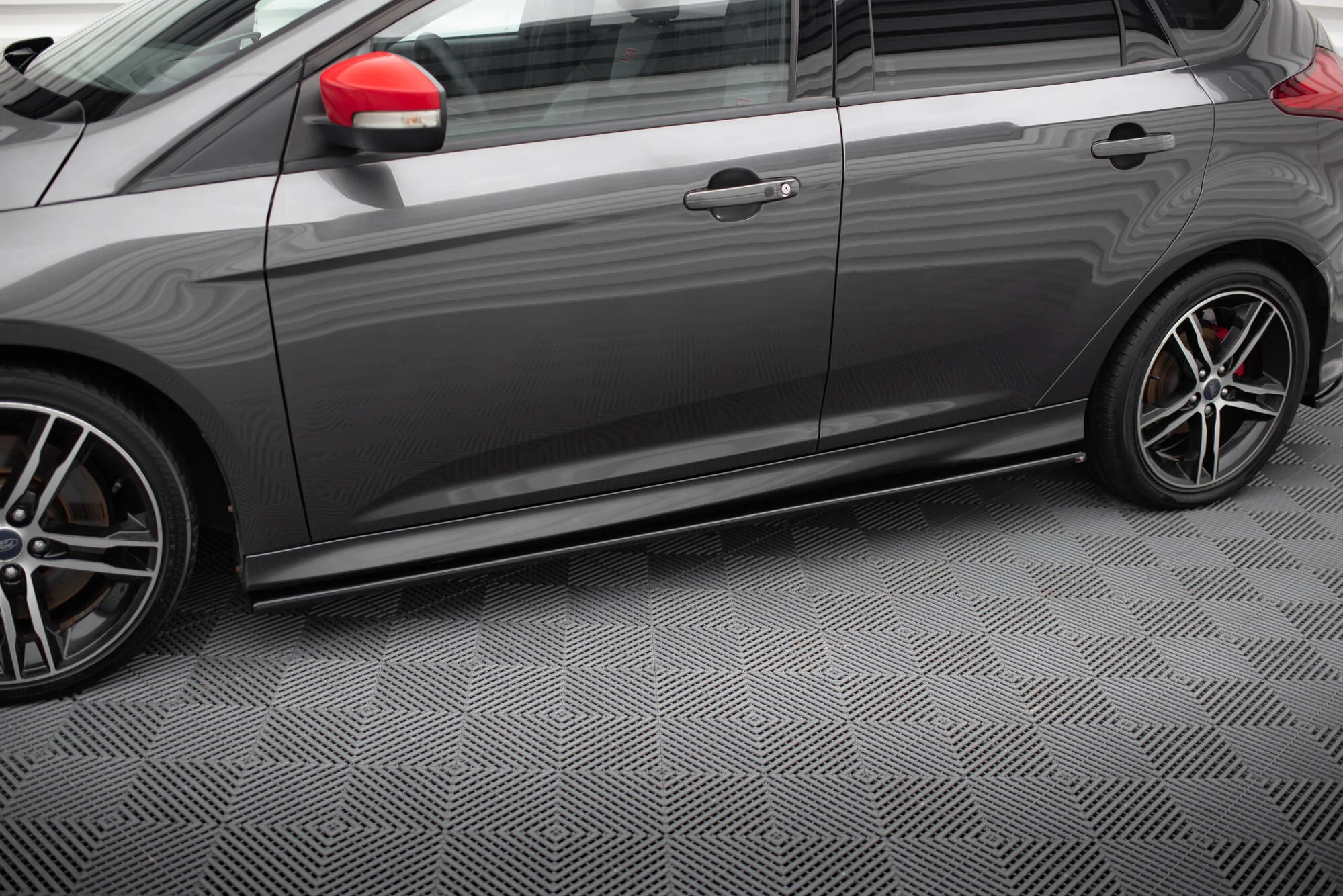 SIDE SKIRTS DIFFUSERS FORD FOCUS ST / ST-LINE MK3 / MK3 FL HATCHBACK / ESTATE - Image 2