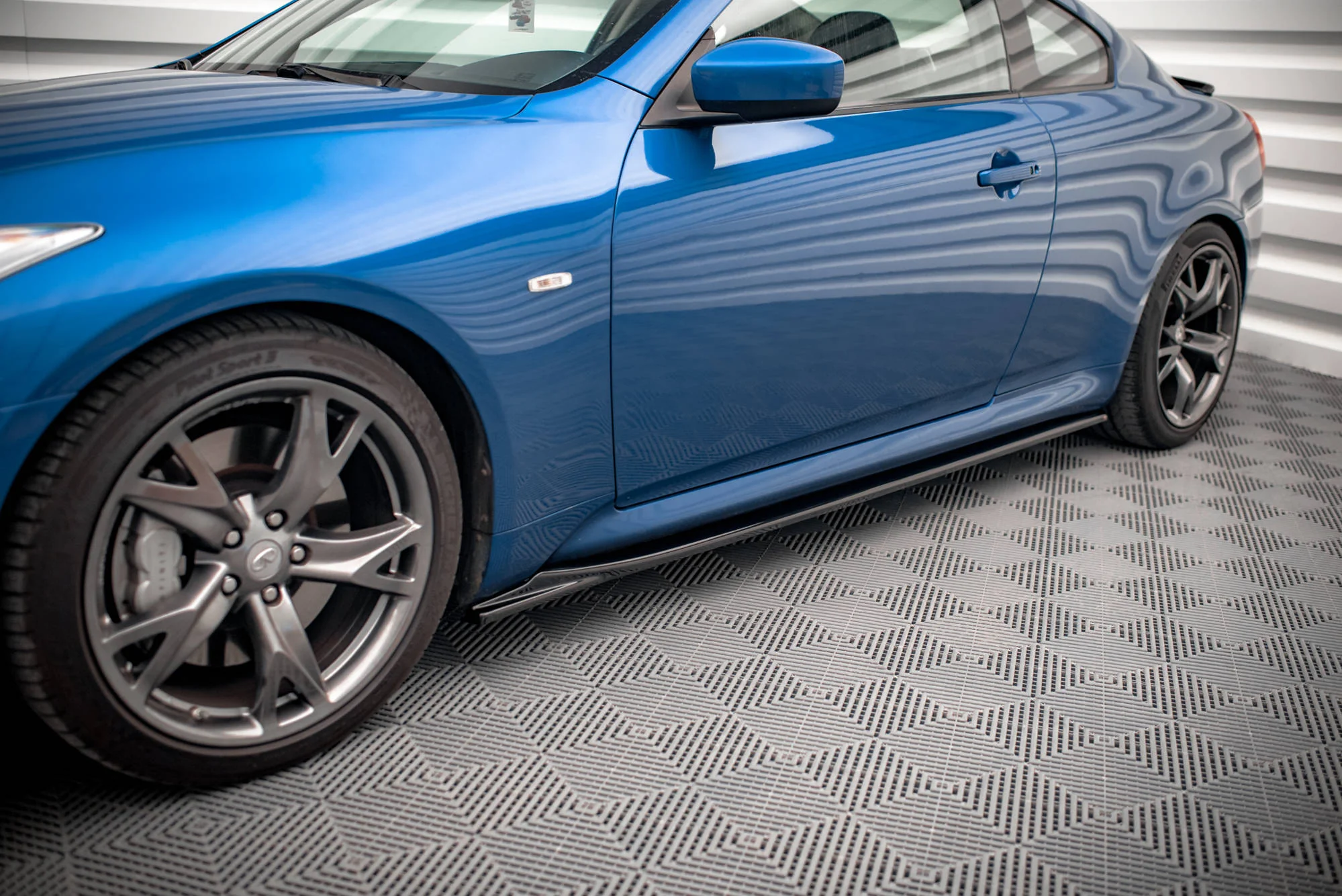 SIDE SKIRTS DIFFUSERS INFINITI G37 COUPE - Image 3