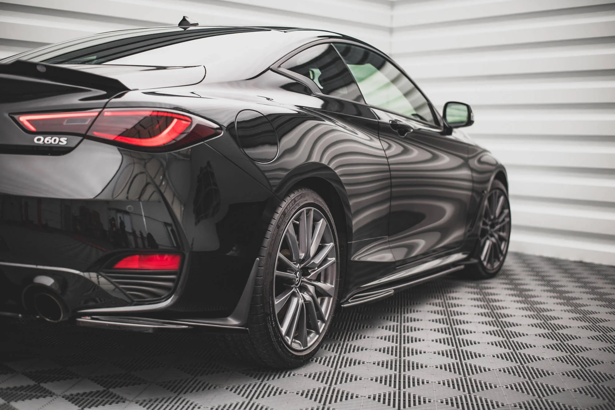 SIDE SKIRTS DIFFUSERS INFINITI Q60 S MK2 - Image 2