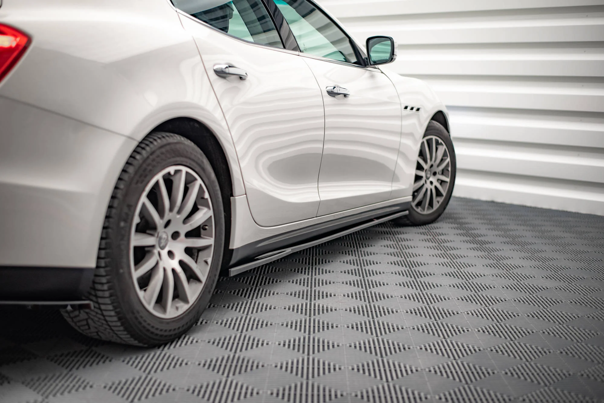 SIDE SKIRTS DIFFUSERS MASERATI GHIBLI MK3 - Image 3