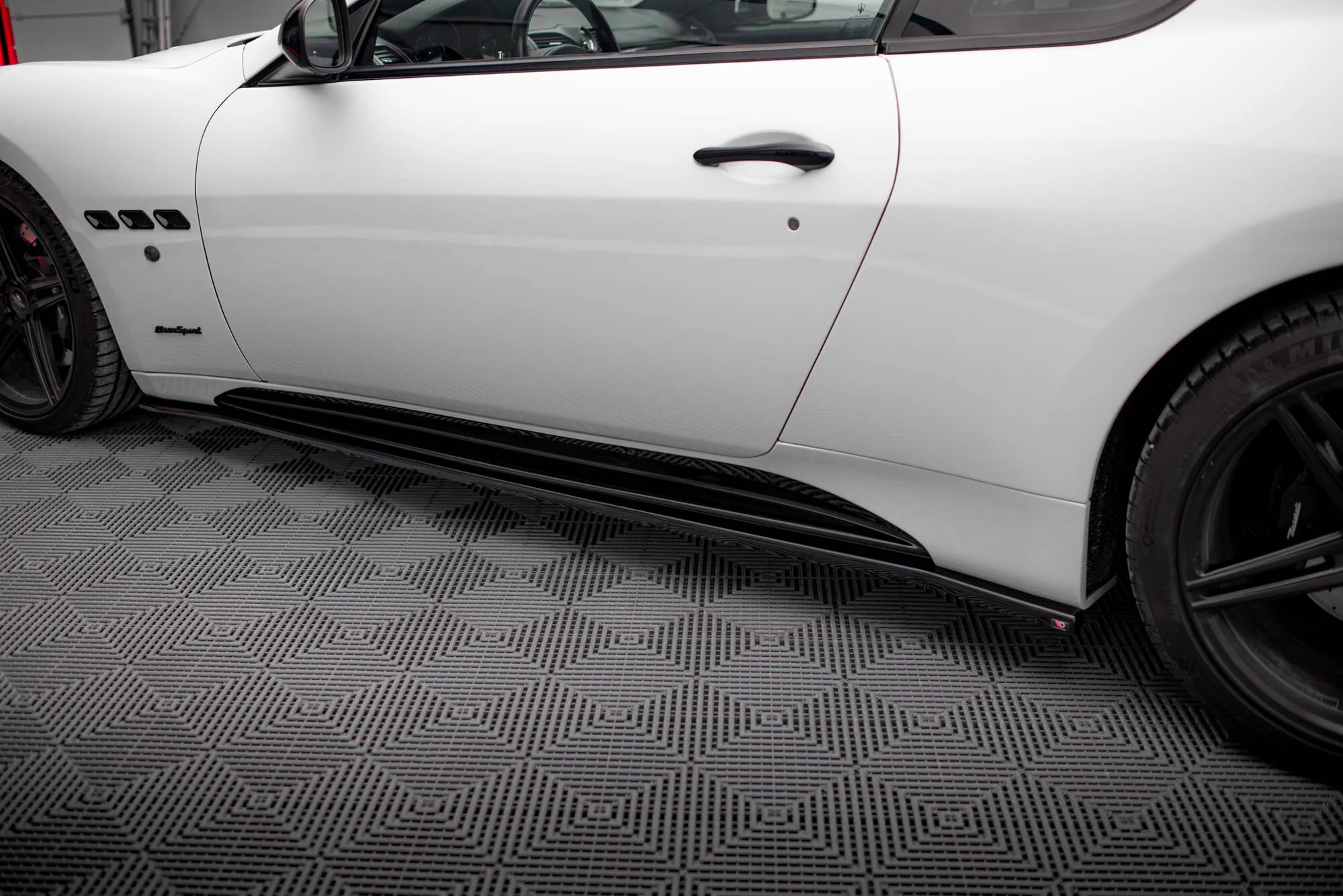 SIDE SKIRTS DIFFUSERS MASERATI GRANTURISMO S MK1 - Image 4