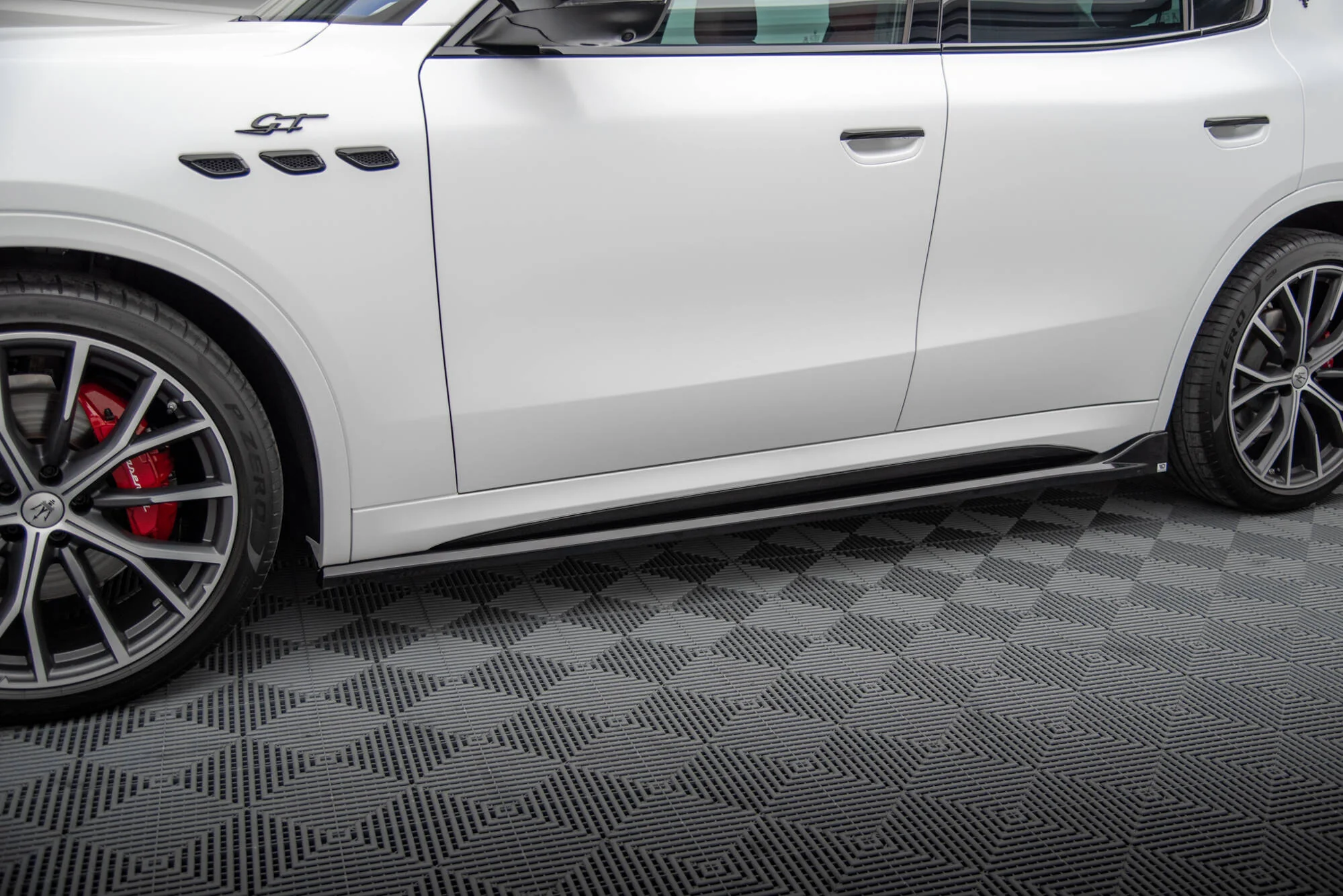 SIDE SKIRTS DIFFUSERS MASERATI GRECALE GT / MODENA MK1 - Image 3