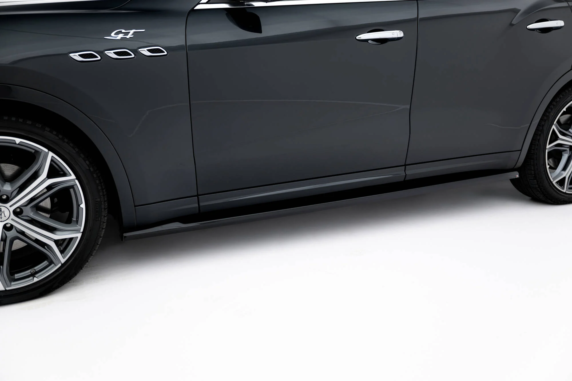 SIDE SKIRTS DIFFUSERS MASERATI LEVANTE MK1 - Image 3
