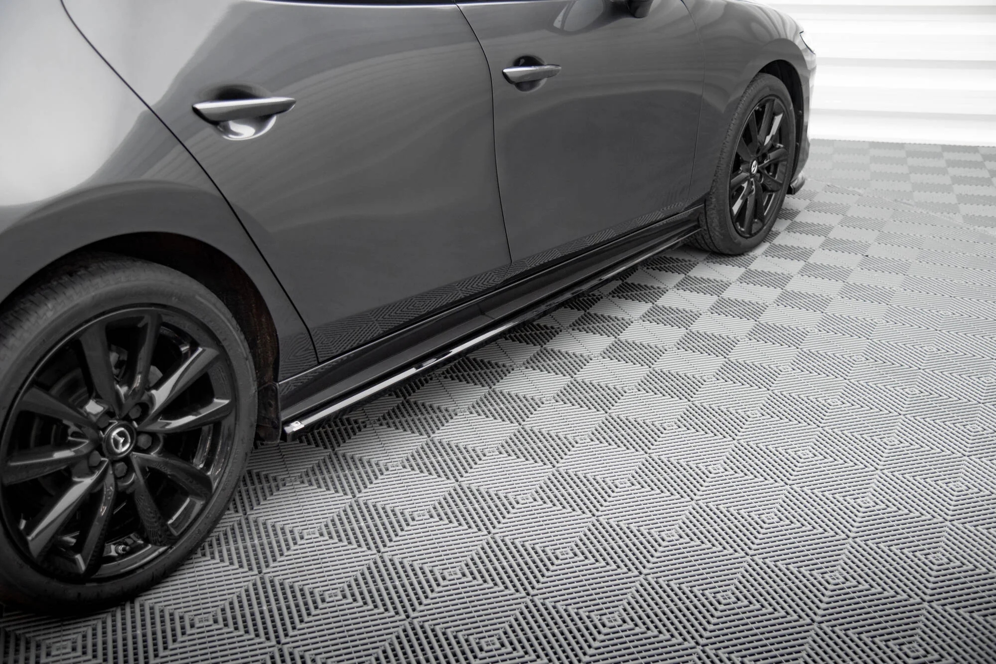 SIDE SKIRTS DIFFUSERS MAZDA 3 MK4 - Image 4