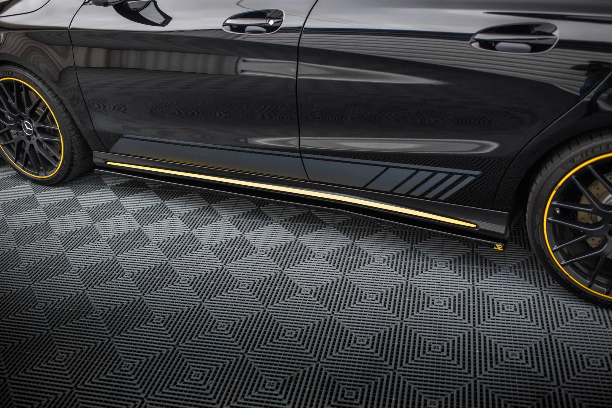 SIDE SKIRTS DIFFUSERS MERCEDES-AMG CLA 45 C117 FACELIFT - Image 4