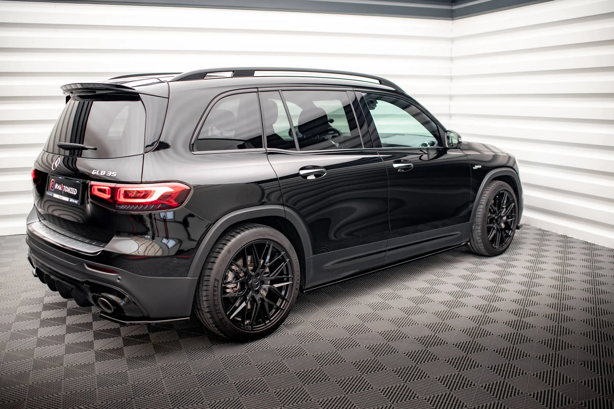 SIDE SKIRTS DIFFUSERS MERCEDES-AMG GLB 35 X247 - Image 2