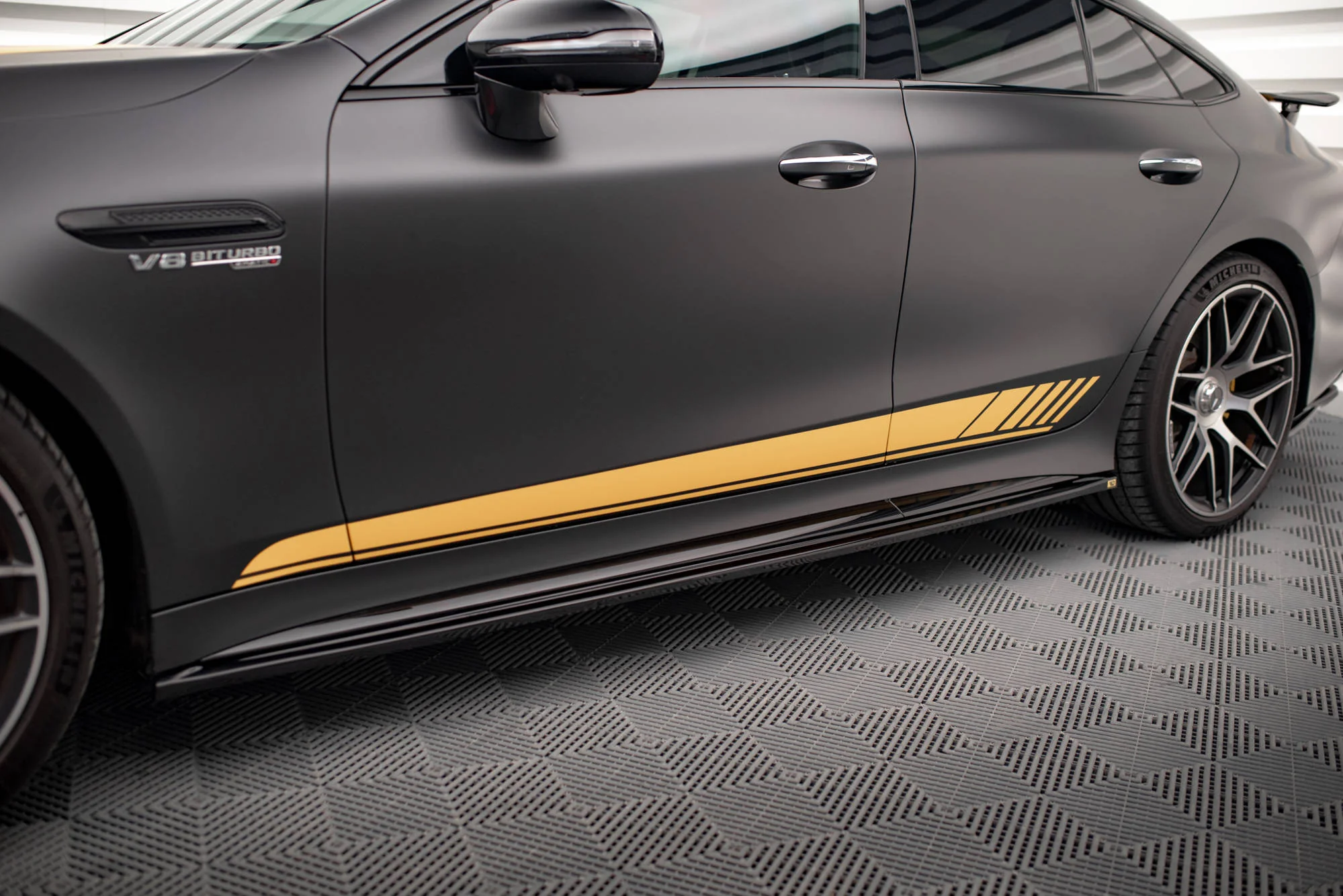 SIDE SKIRTS DIFFUSERS MERCEDES-AMG GT 63S 4-DOOR COUPE - Image 3