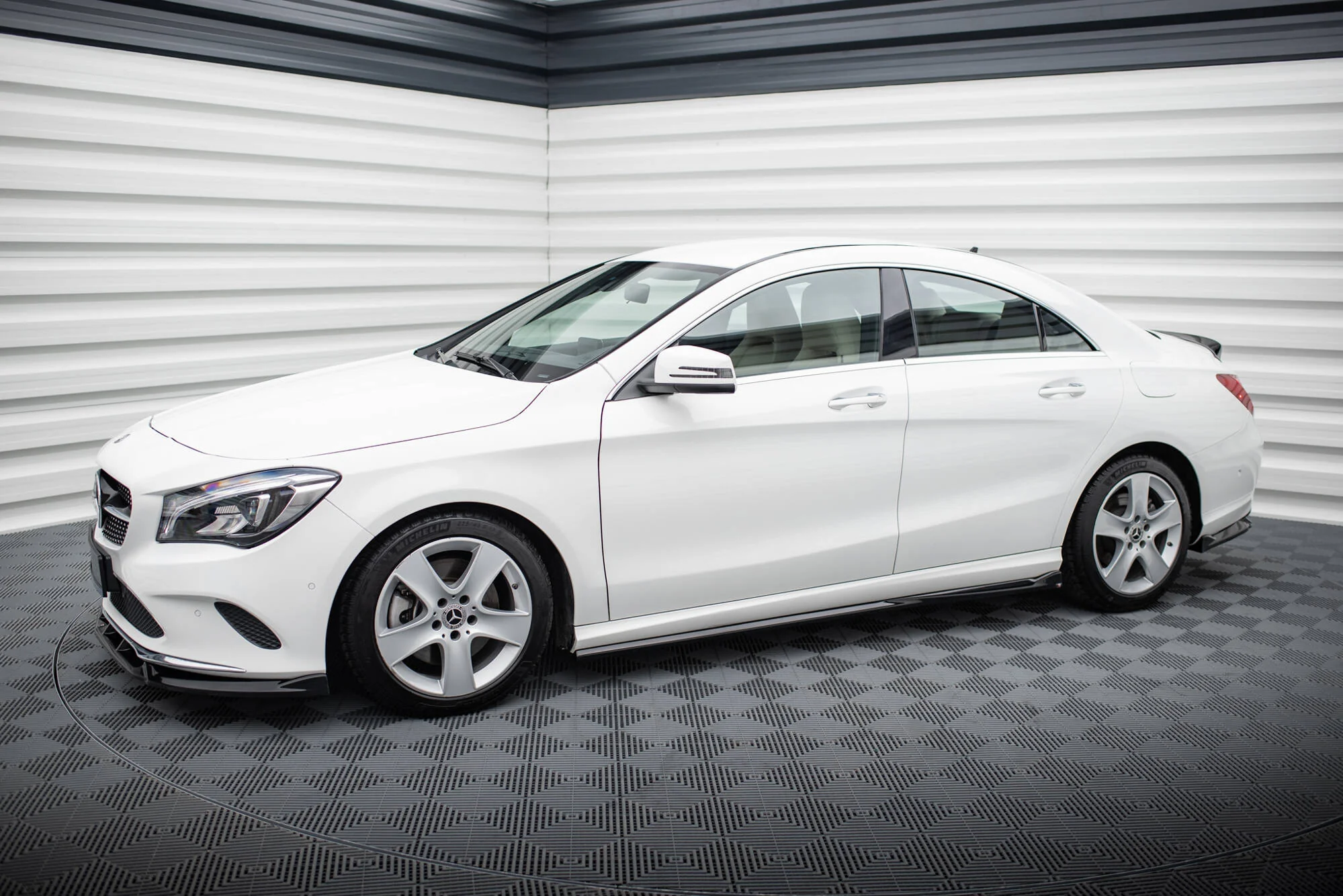 SIDE SKIRTS DIFFUSERS MERCEDES-BENZ CLA C117 FACELIFT - Image 2