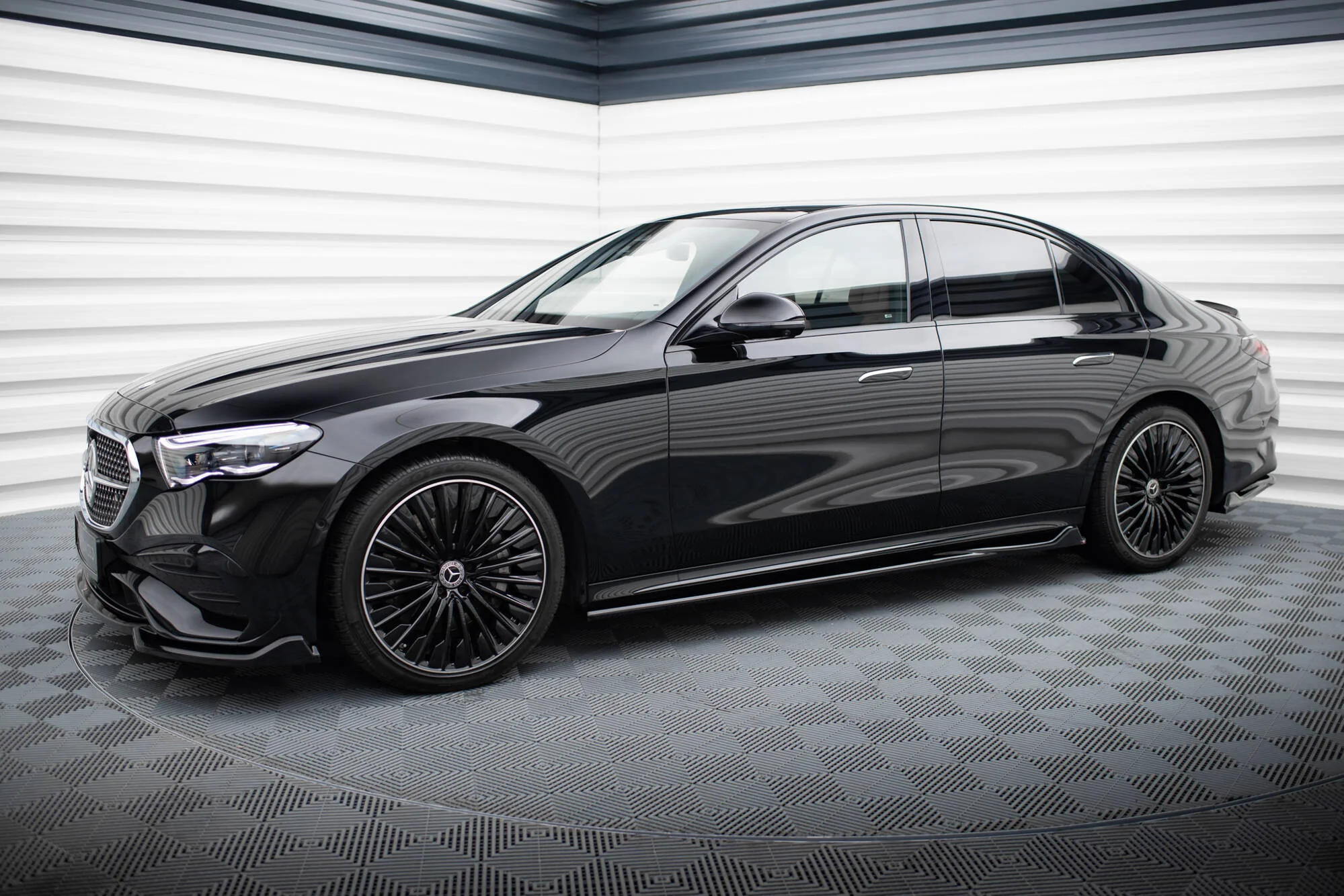 SIDE SKIRTS DIFFUSERS MERCEDES-BENZ E AMG-LINE W214 - Image 2