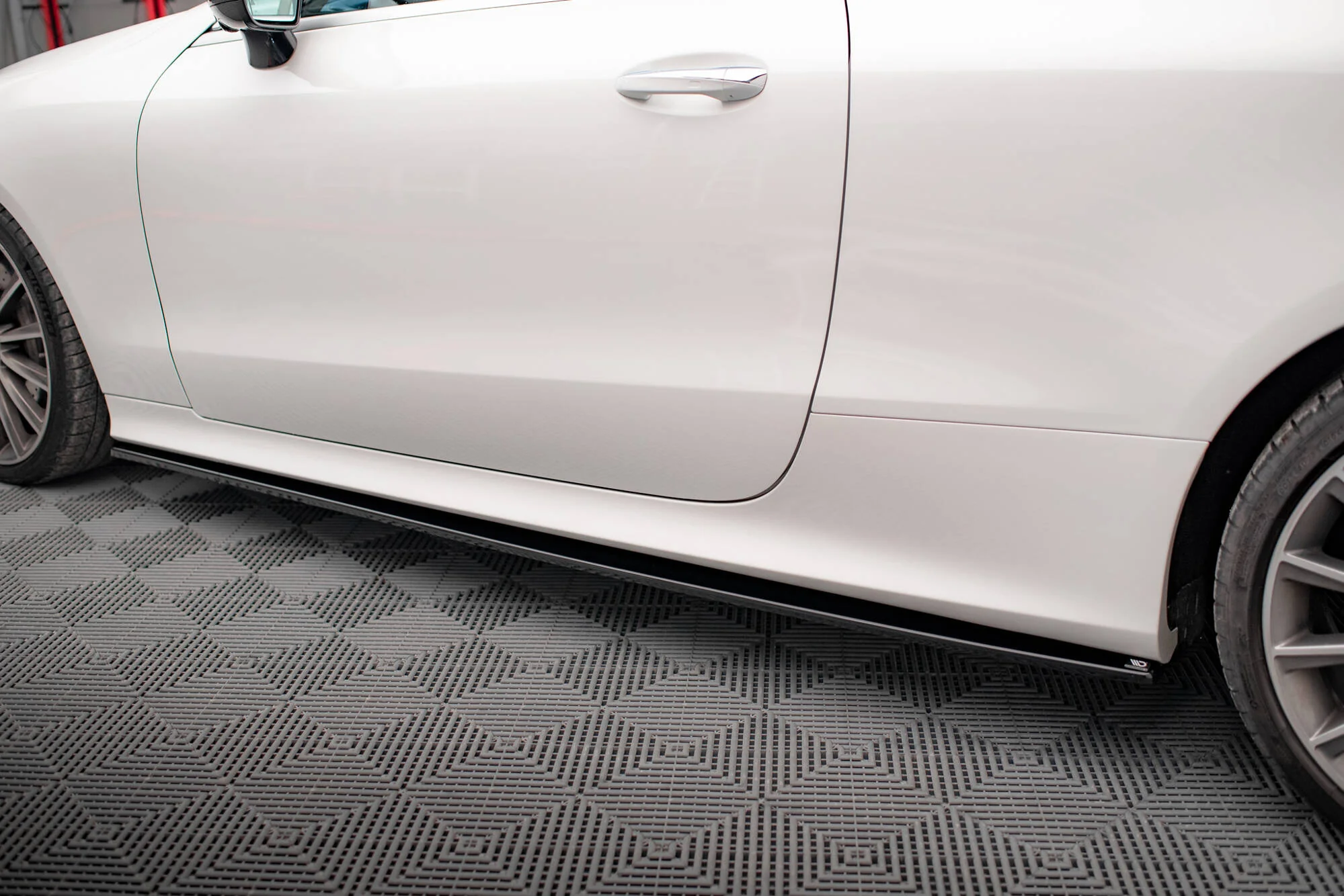 SIDE SKIRTS DIFFUSERS MERCEDES-BENZ E-CLASS COUPE (C238)/CABRIOLET (A238)/ AMG-LINE / 53 AMG - Image 4