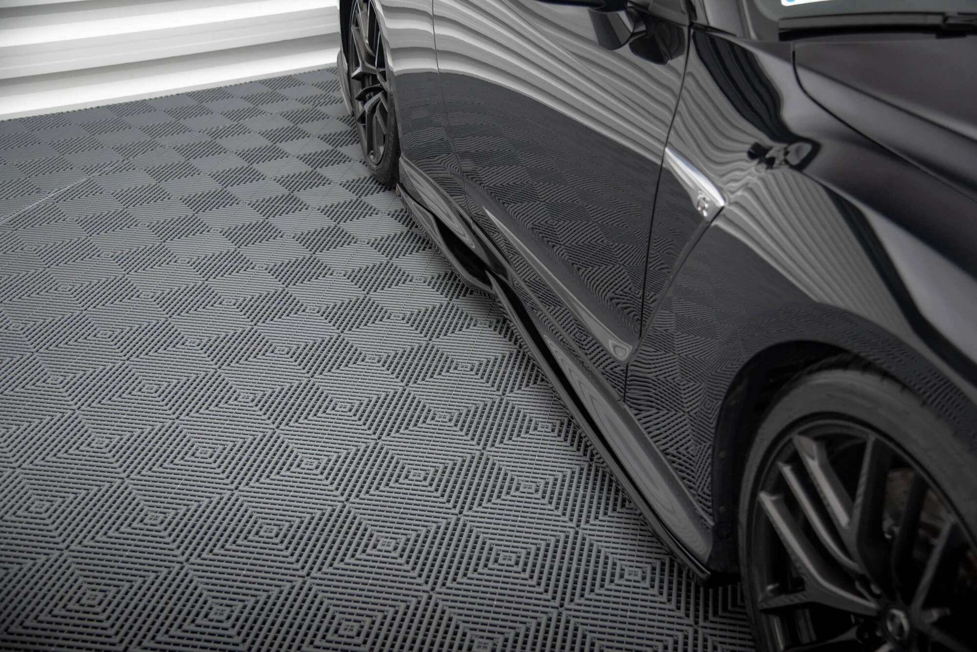 SIDE SKIRTS DIFFUSERS NISSAN GTR R35 FACELIFT - Image 3