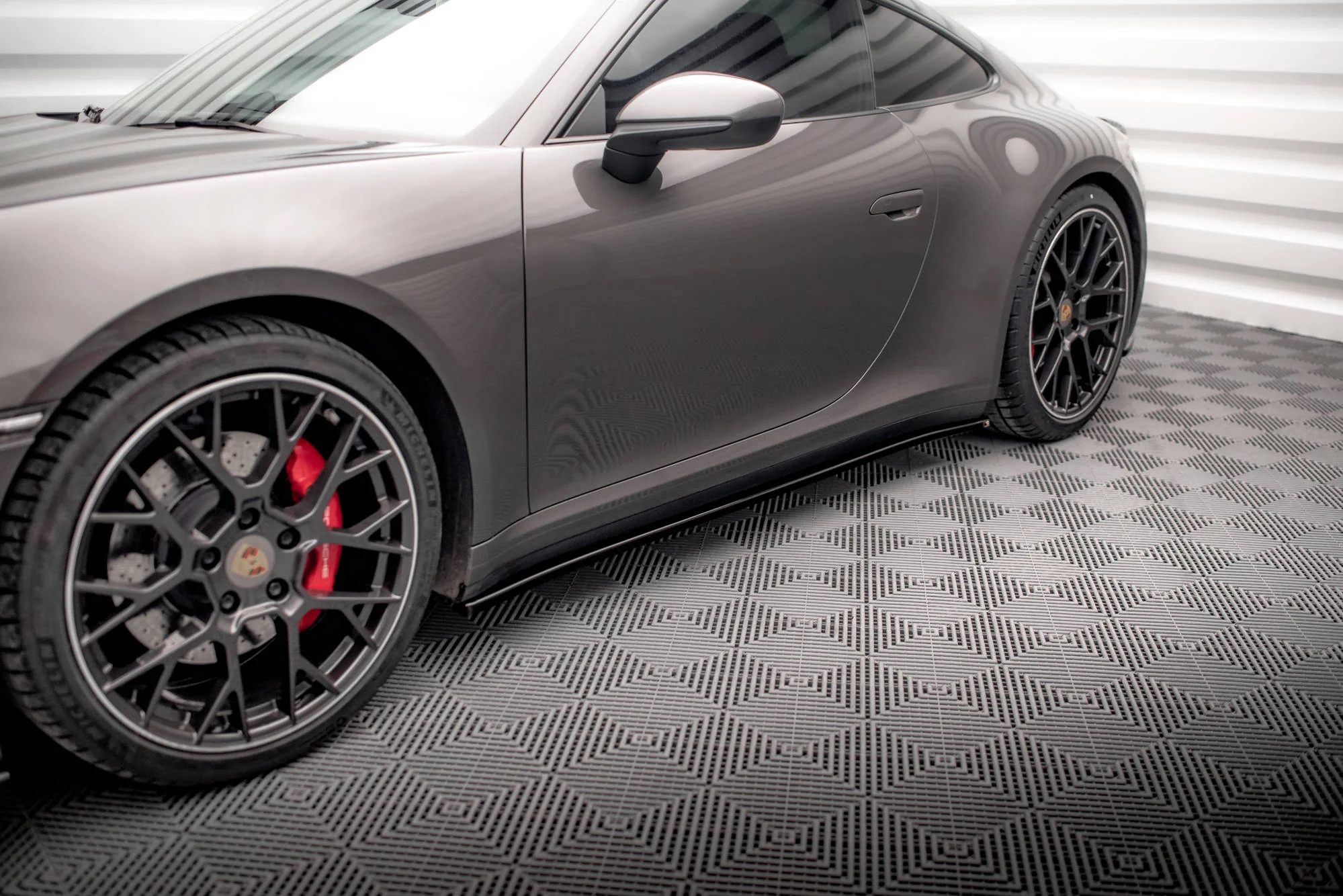 SIDE SKIRTS DIFFUSERS PORSCHE 911 CARRERA 4S 992 - Image 3