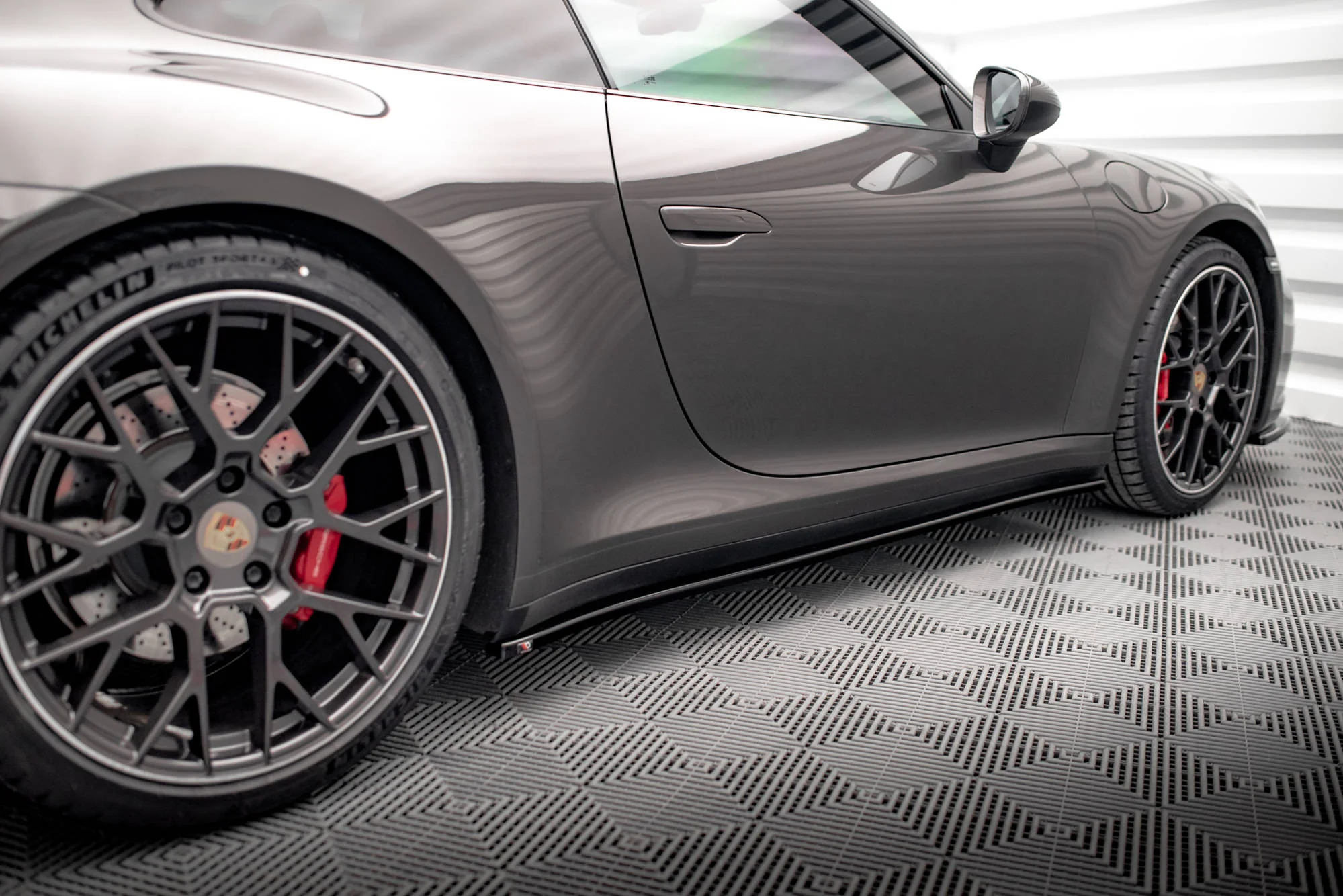 SIDE SKIRTS DIFFUSERS PORSCHE 911 CARRERA 4S 992 - Image 4