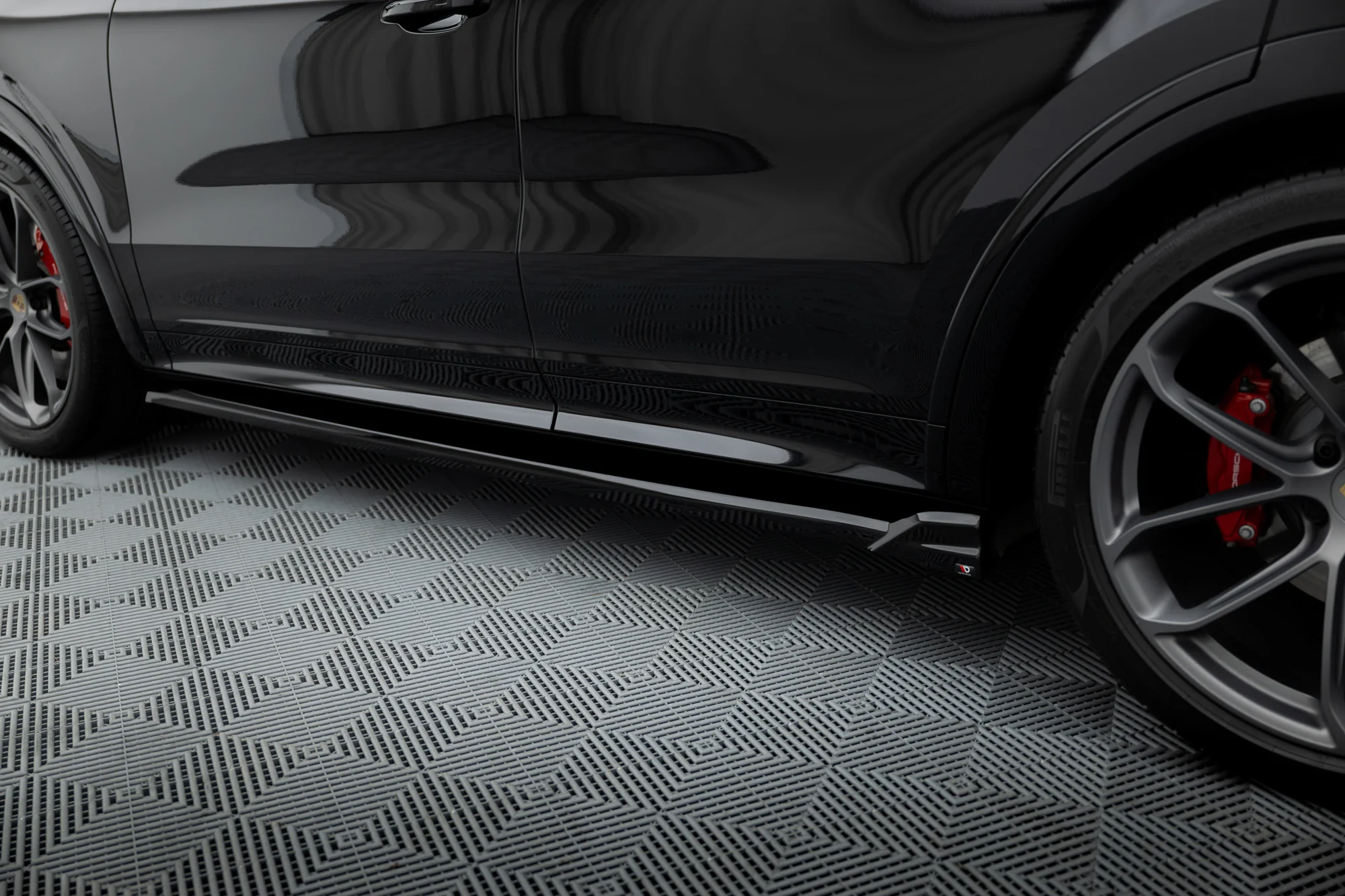 SIDE SKIRTS DIFFUSERS PORSCHE CAYENNE COUPE MK3 - Image 3