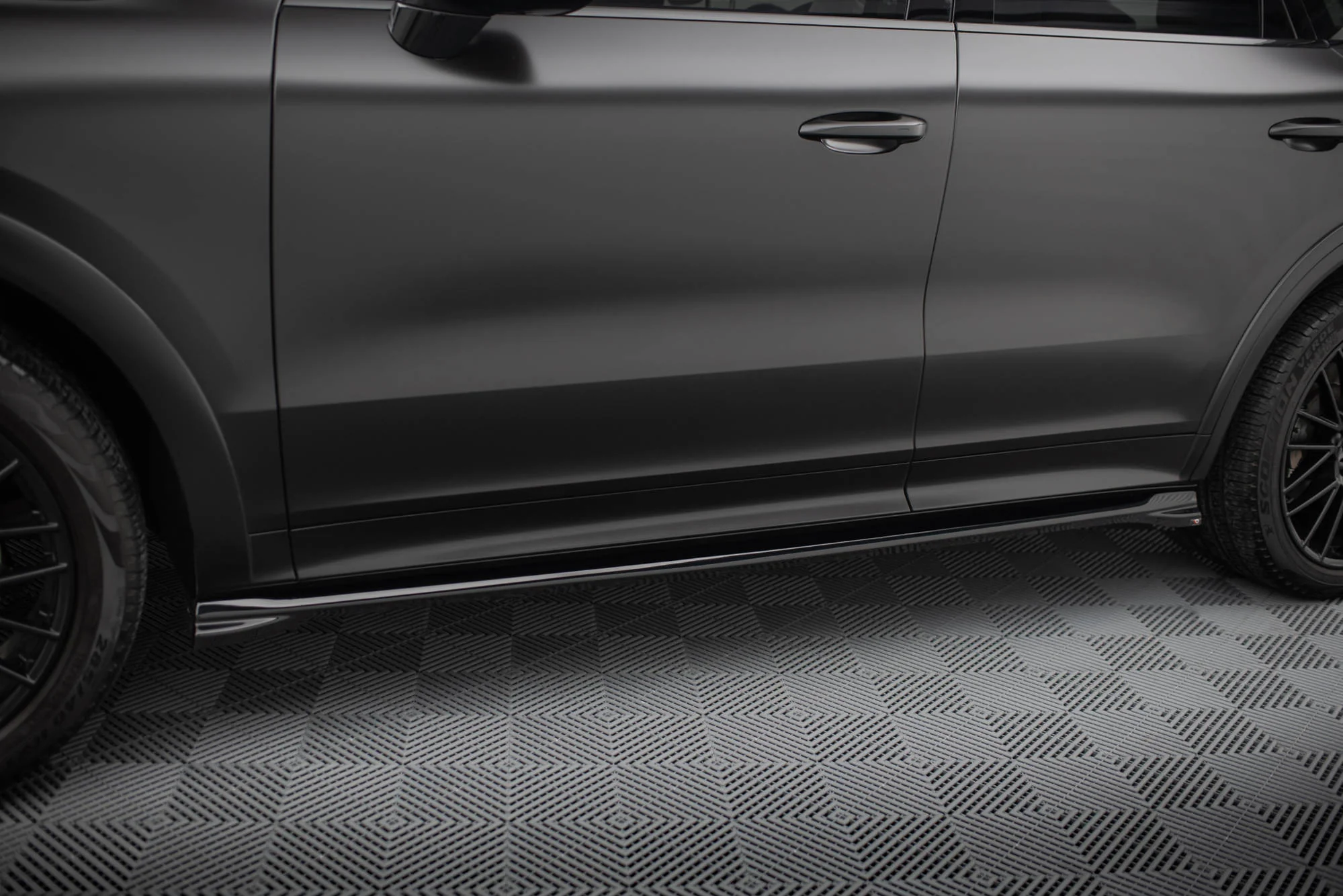 SIDE SKIRTS DIFFUSERS PORSCHE CAYENNE SPORT DESIGN MK3 - Image 3