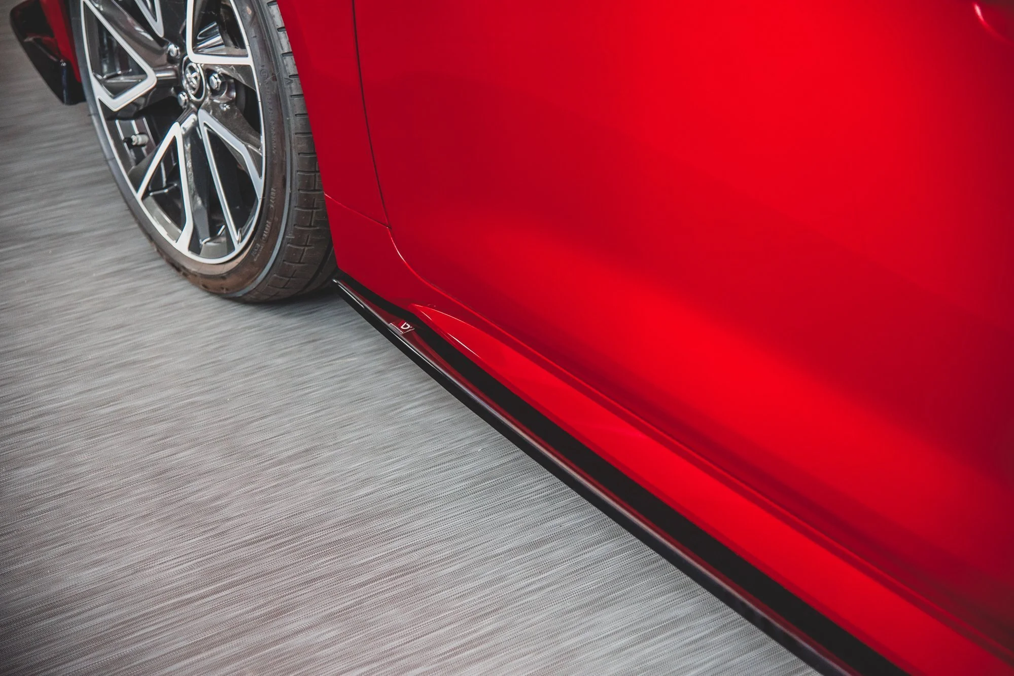 SIDE SKIRTS DIFFUSERS TOYOTA COROLLA XII HATCHBACK - Image 3