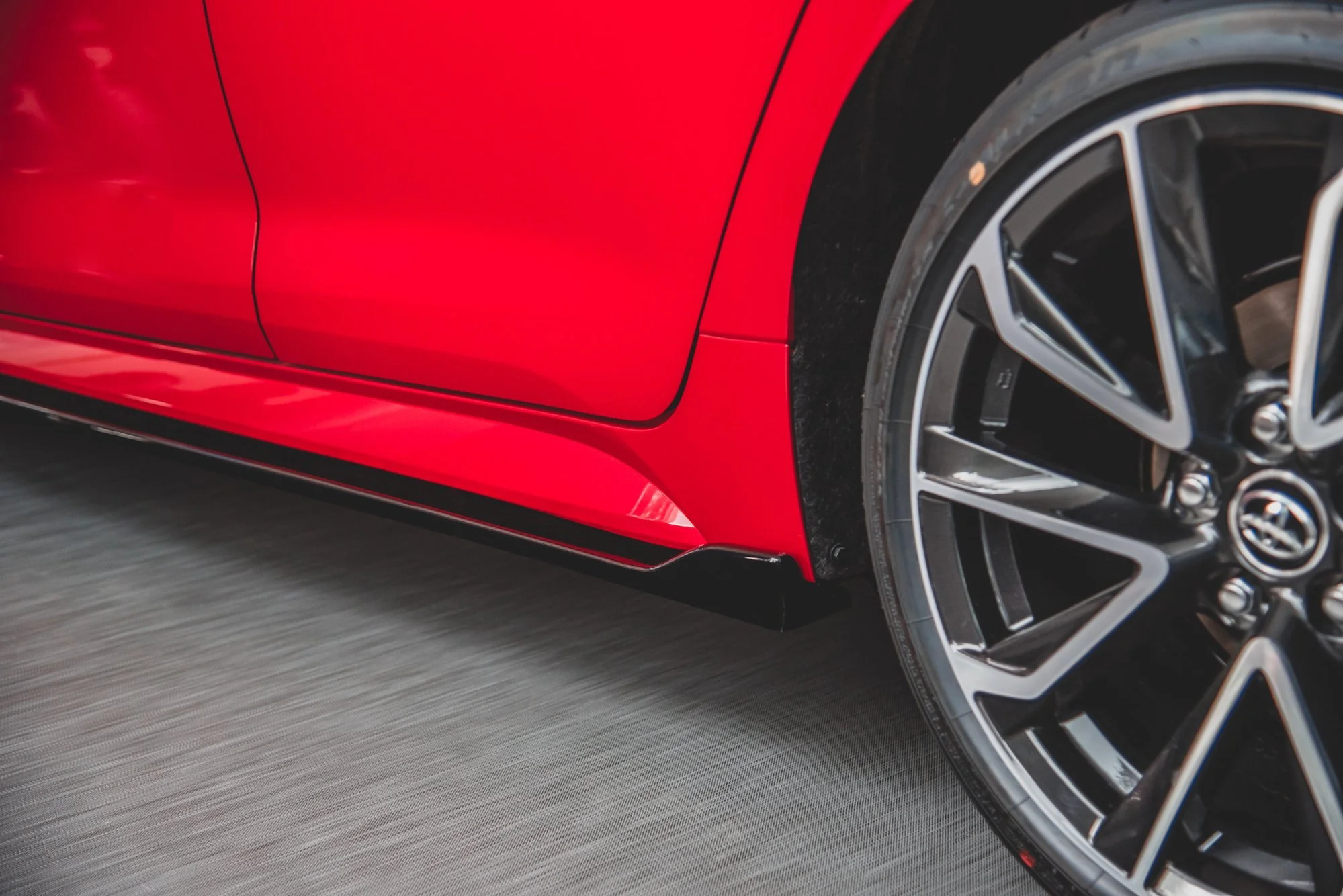 SIDE SKIRTS DIFFUSERS TOYOTA COROLLA XII HATCHBACK - Image 4