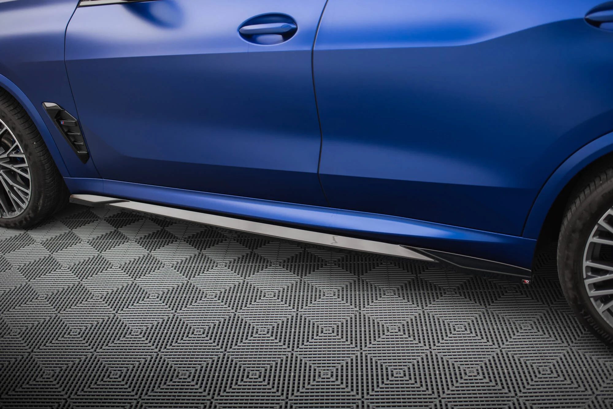 SIDE SKIRTS DIFFUSERS V.1 BMW X5 M-PACK G05 FACELIFT - Image 4