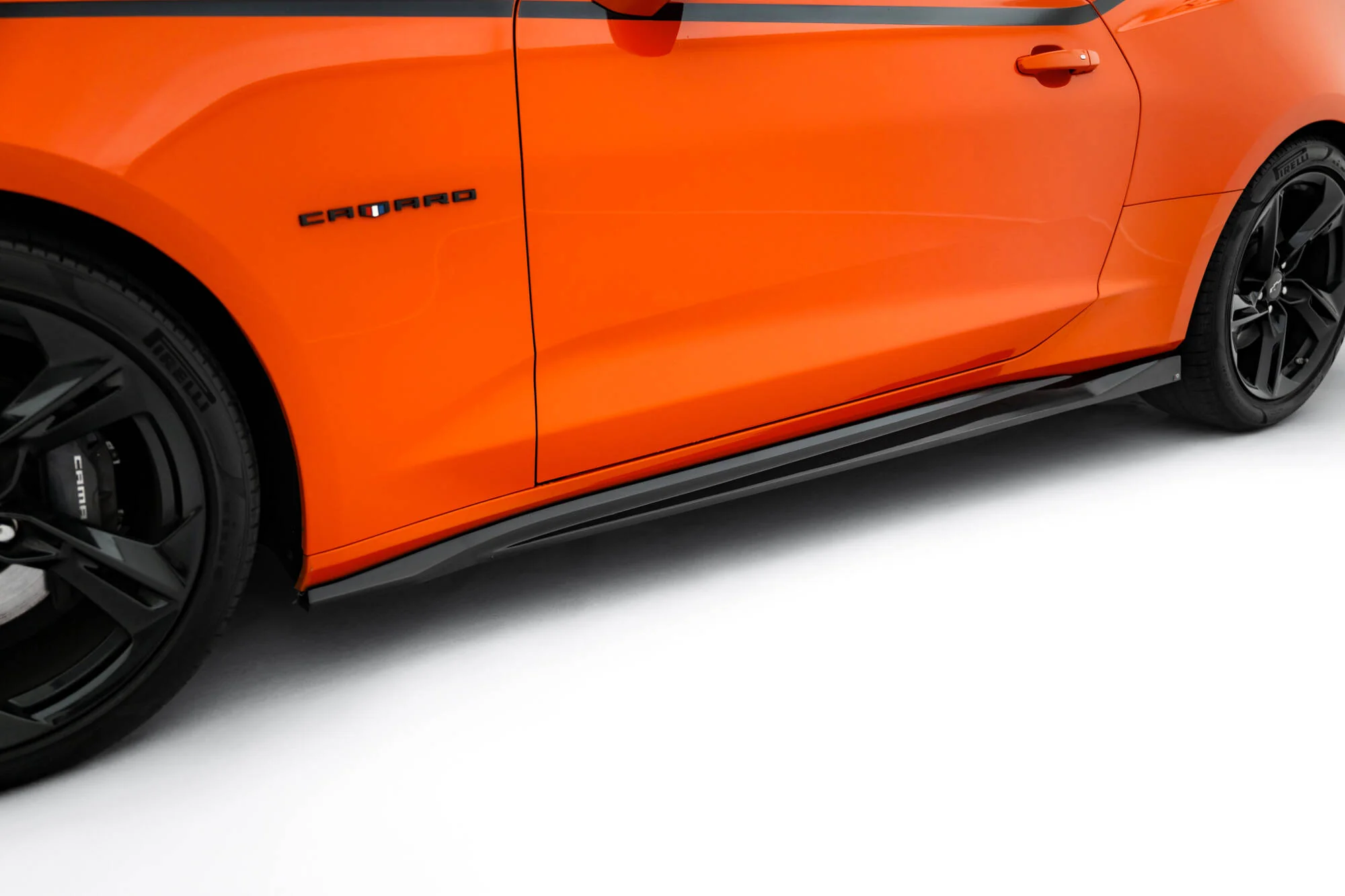 Side Skirts Diffusers V.2 Chevrolet Camaro SS Mk6 Facelift - Image 3
