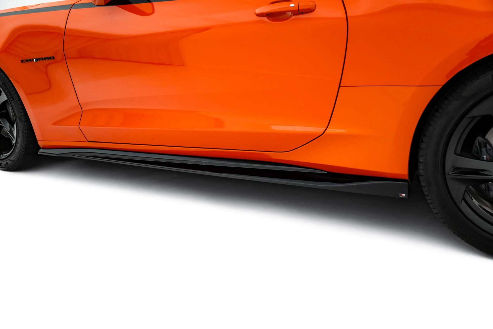 Side Skirts Diffusers V.2 Chevrolet Camaro SS Mk6 Facelift - Image 4