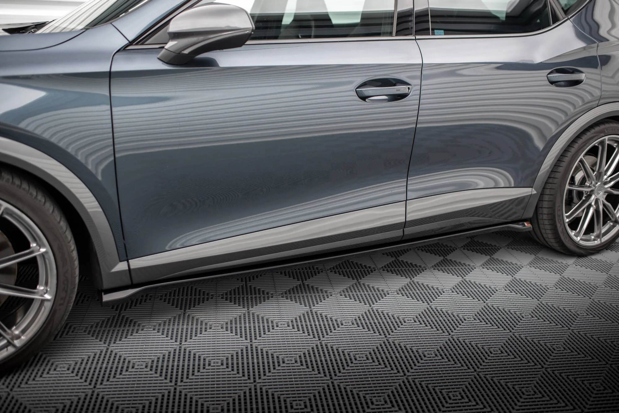 SIDE SKIRTS DIFFUSERS V.2 CUPRA FORMENTOR MK1 - Image 3