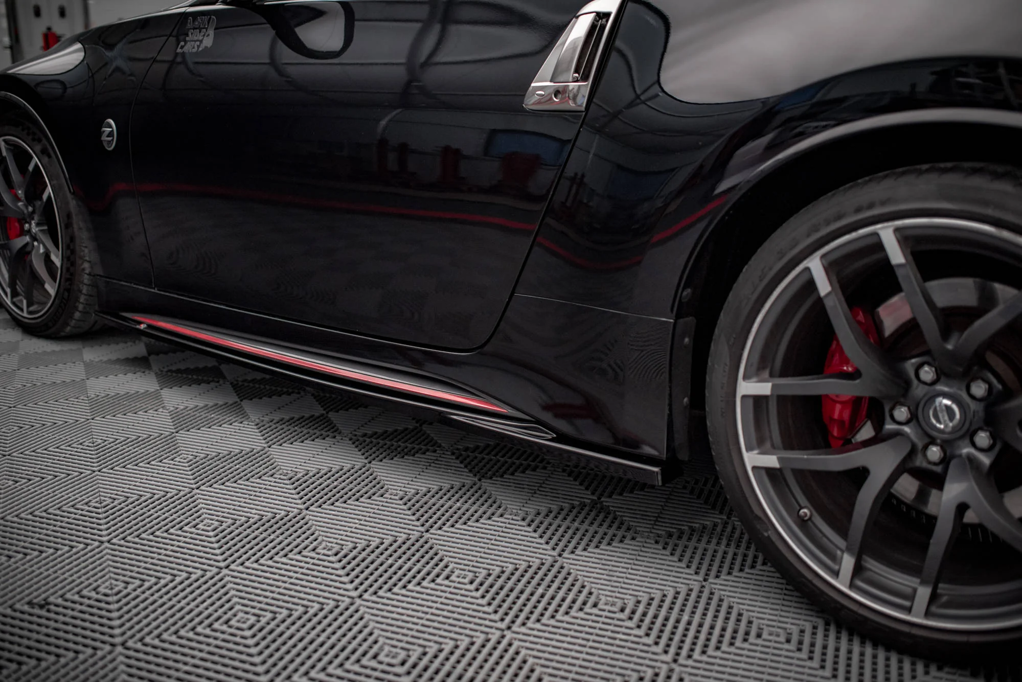 SIDE SKIRTS DIFFUSERS V.2 NISSAN 370Z NISMO FACELIFT - Image 3