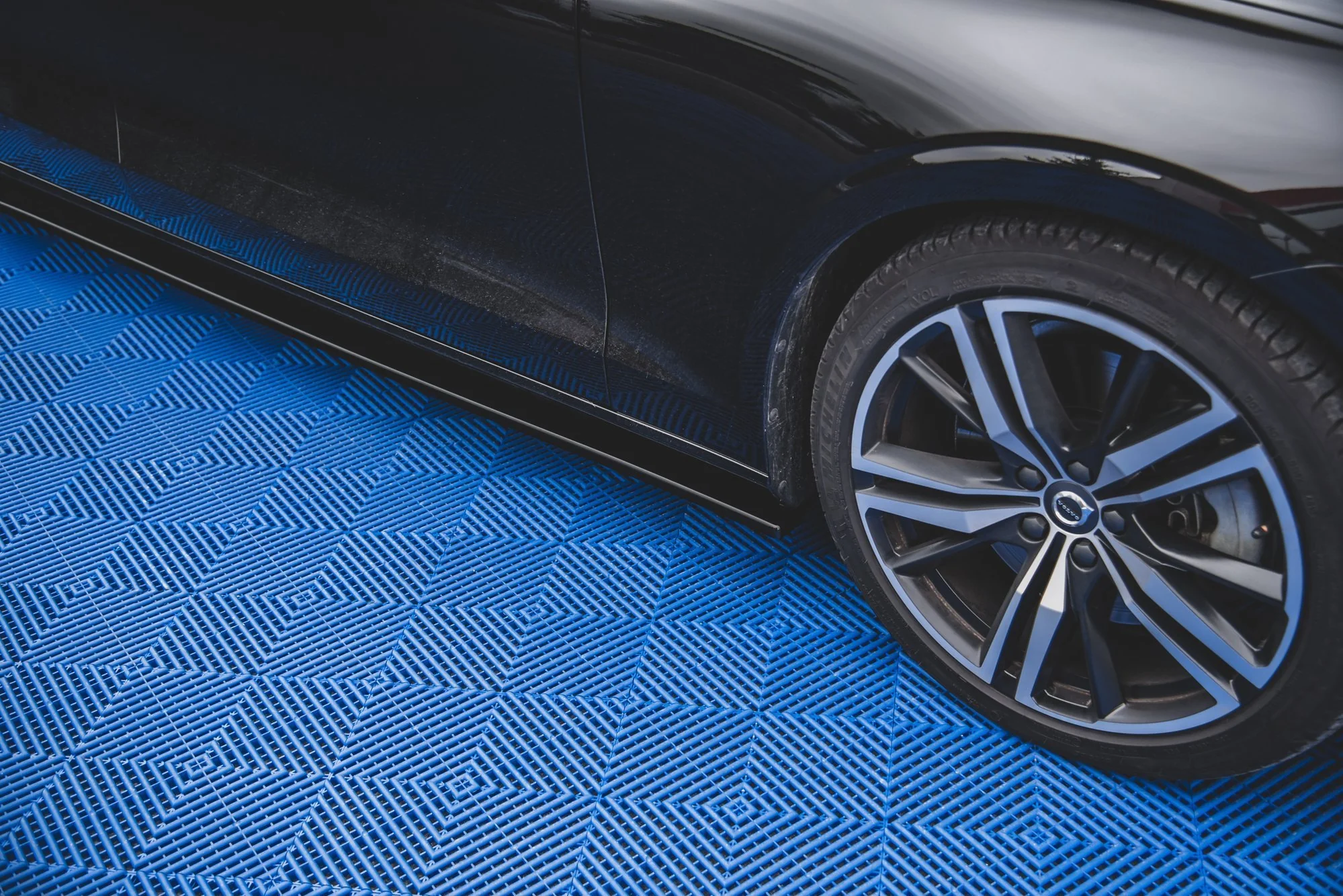 SIDE SKIRTS DIFFUSERS V.2 VOLVO S60 R-DESIGN MK3 - Image 2