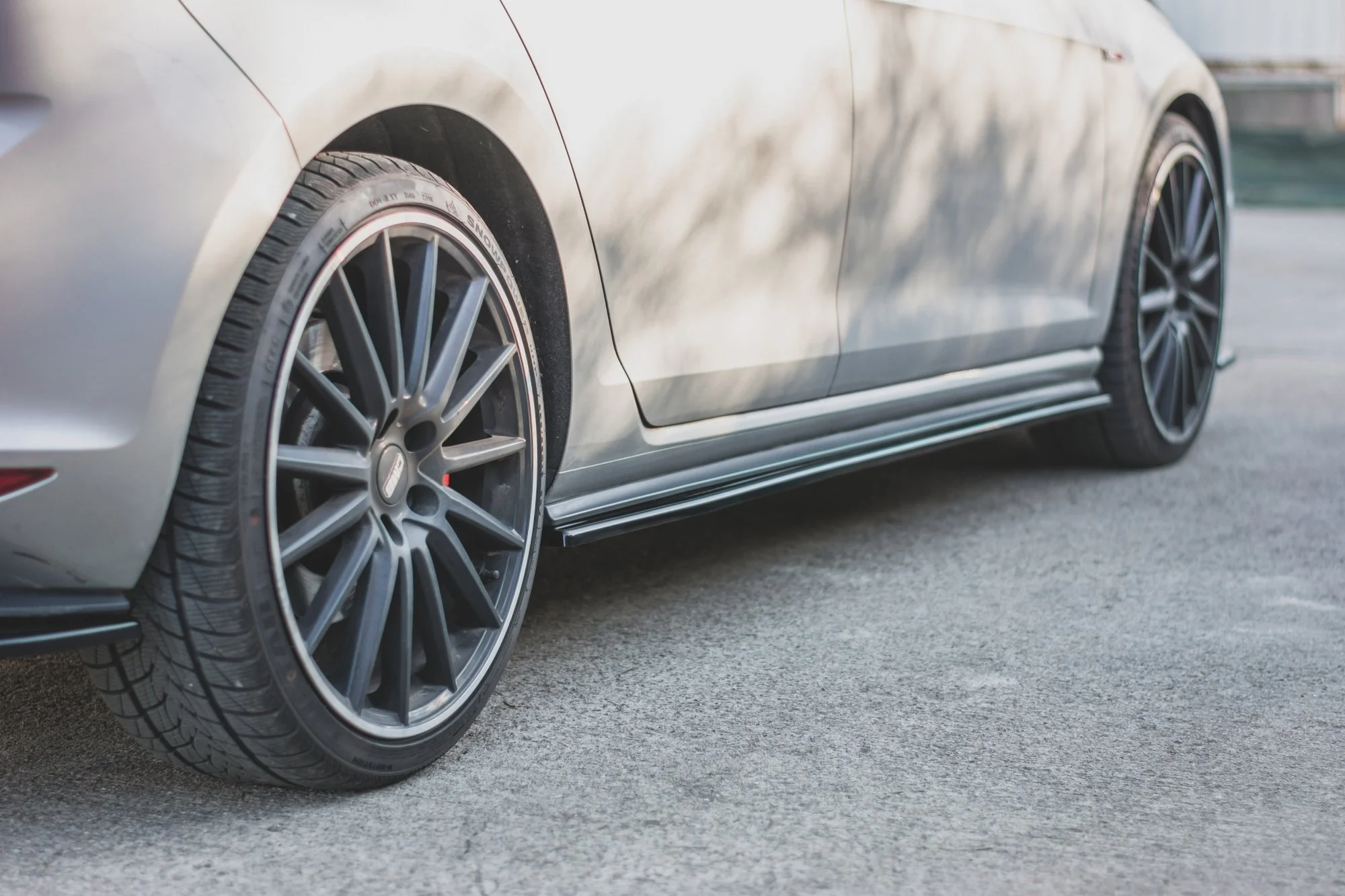 SIDE SKIRTS DIFFUSERS V.2 VW GOLF 7 GTI (NARROW) - Image 5