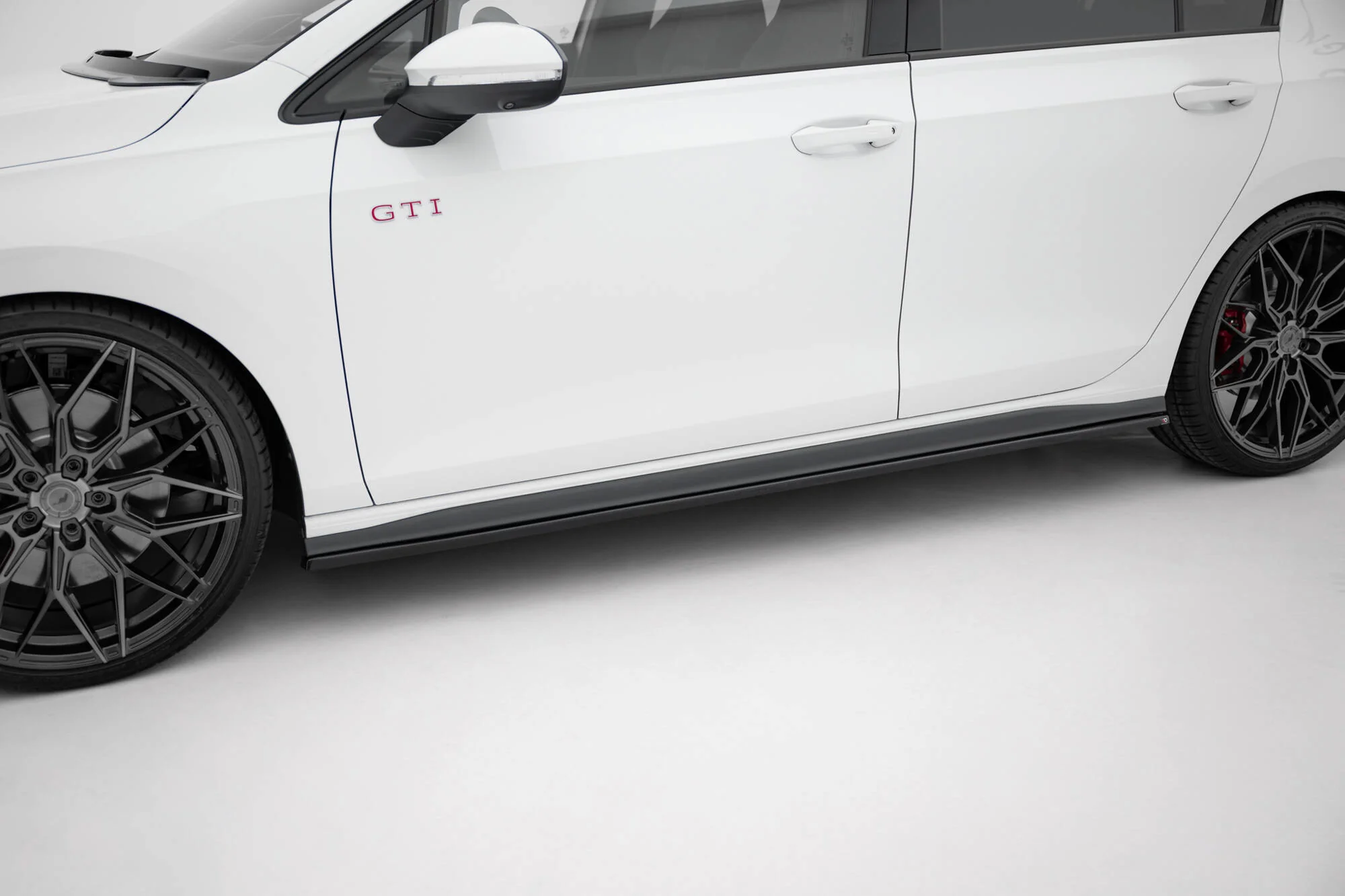 SIDE SKIRTS DIFFUSERS VOLKSWAGEN GOLF 8 GTI / GTI CLUBSPORT / R-LINE - Image 4